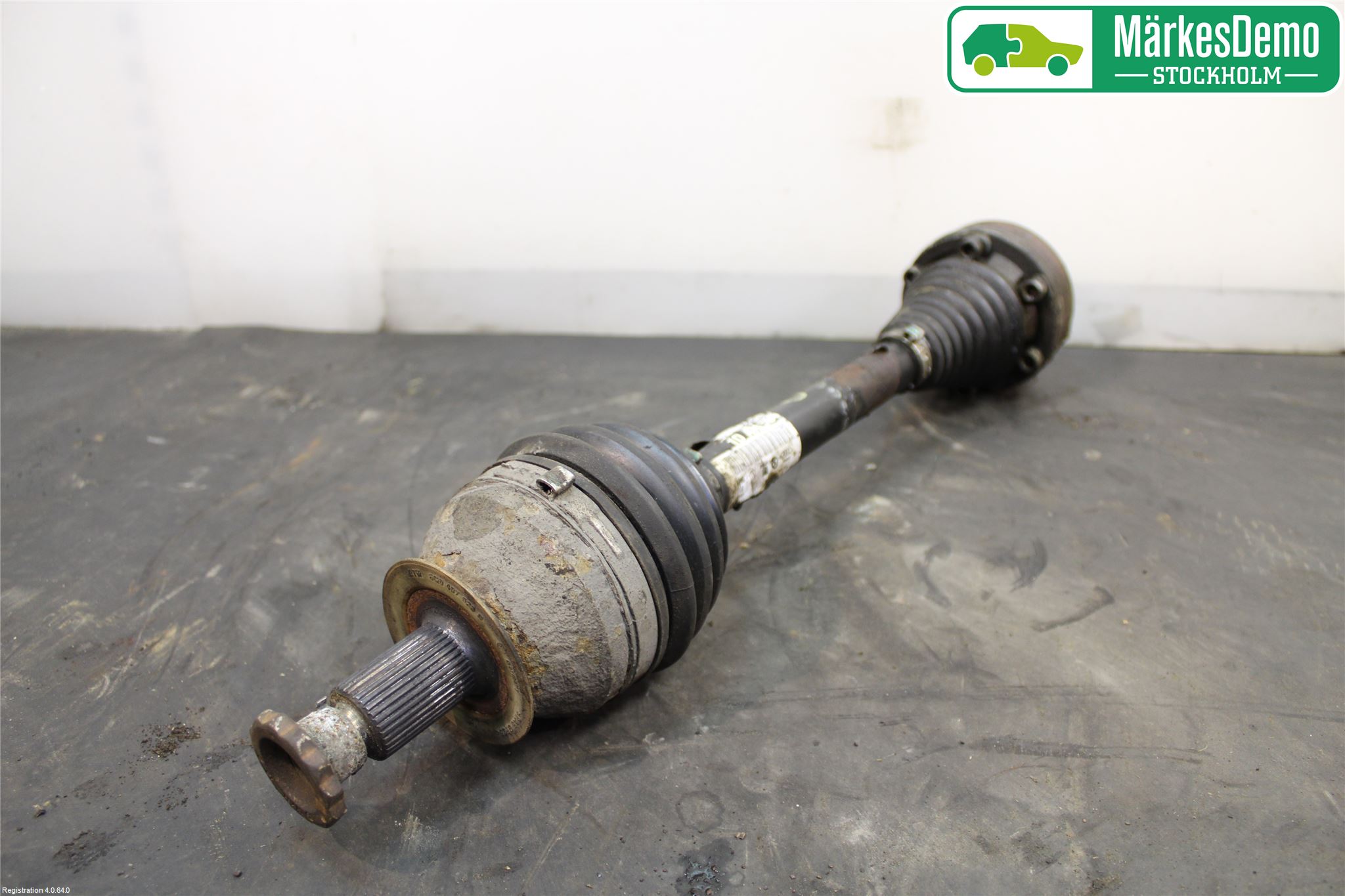 Skoda FABIA 07-14 Drivaxel Fram Vänster
