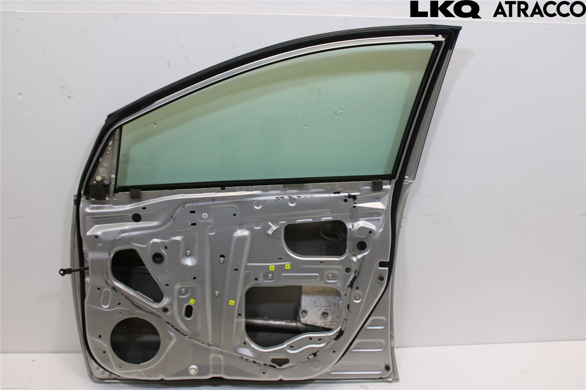Toyota PRIUS NWH20 04-08 Dörr Fram Höger