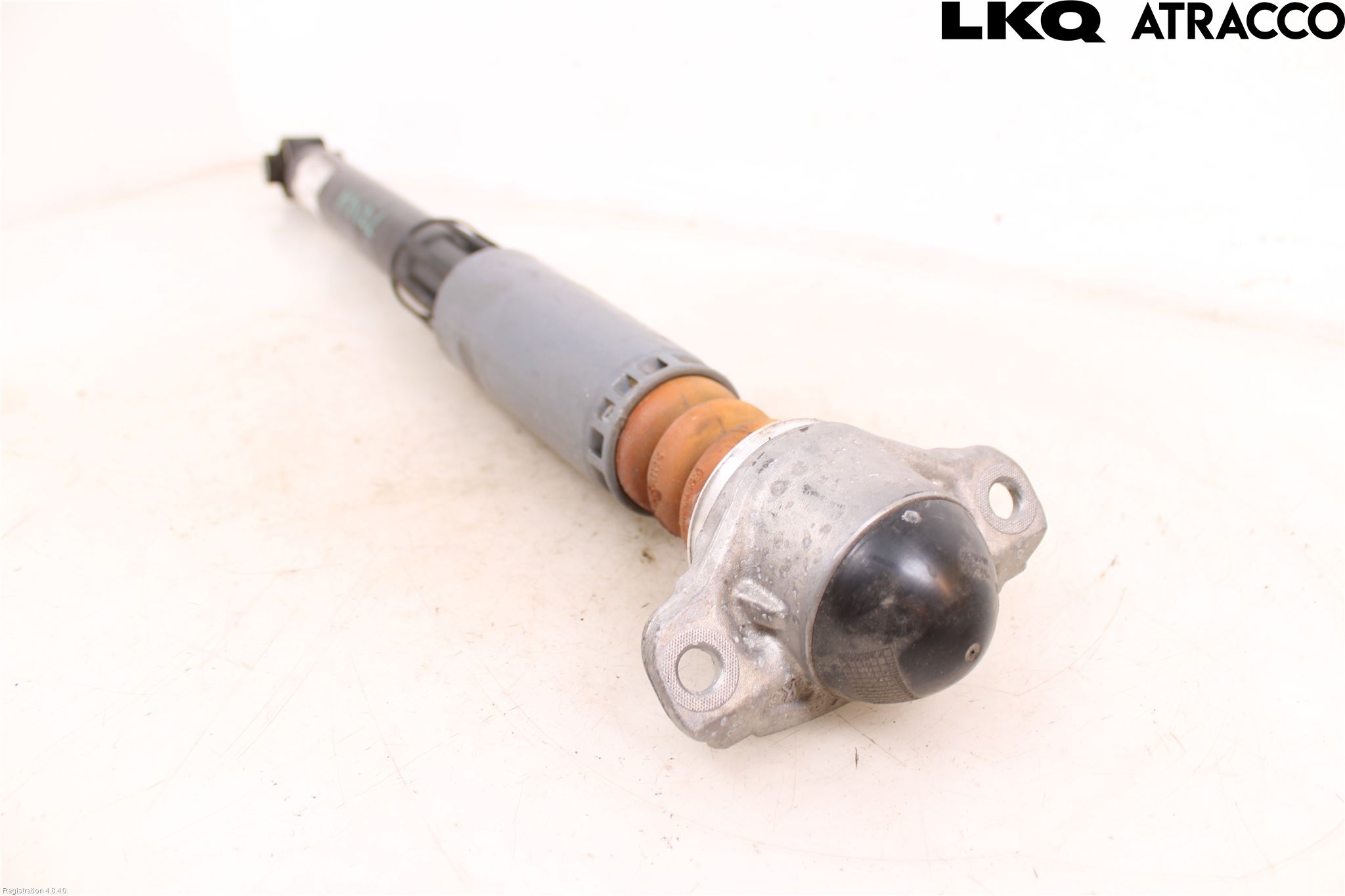 Audi A3/S3 8Y 21- Stötdämpare Bak