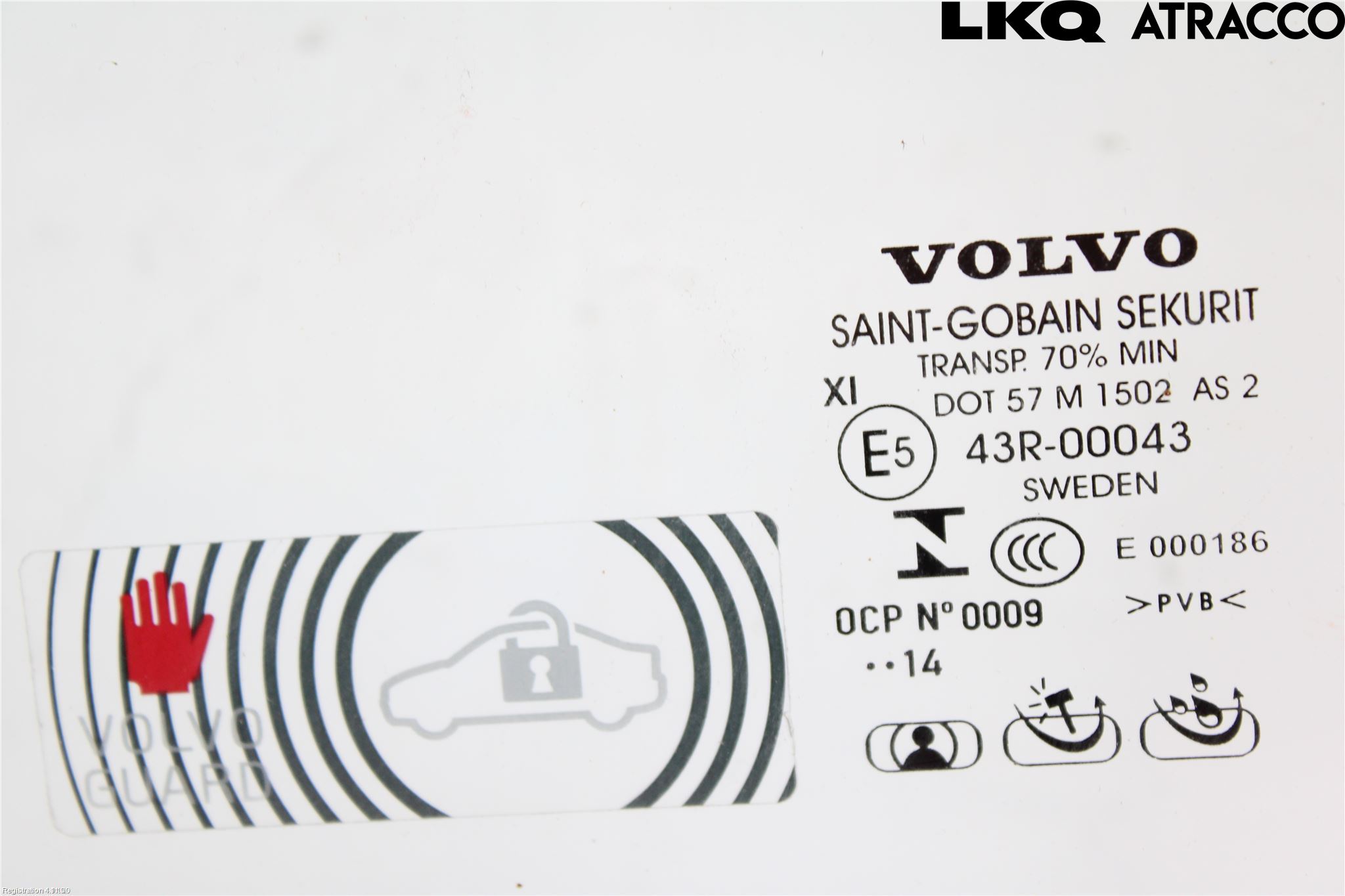 Volvo V70 14-16 Dörruta Fram Vänster