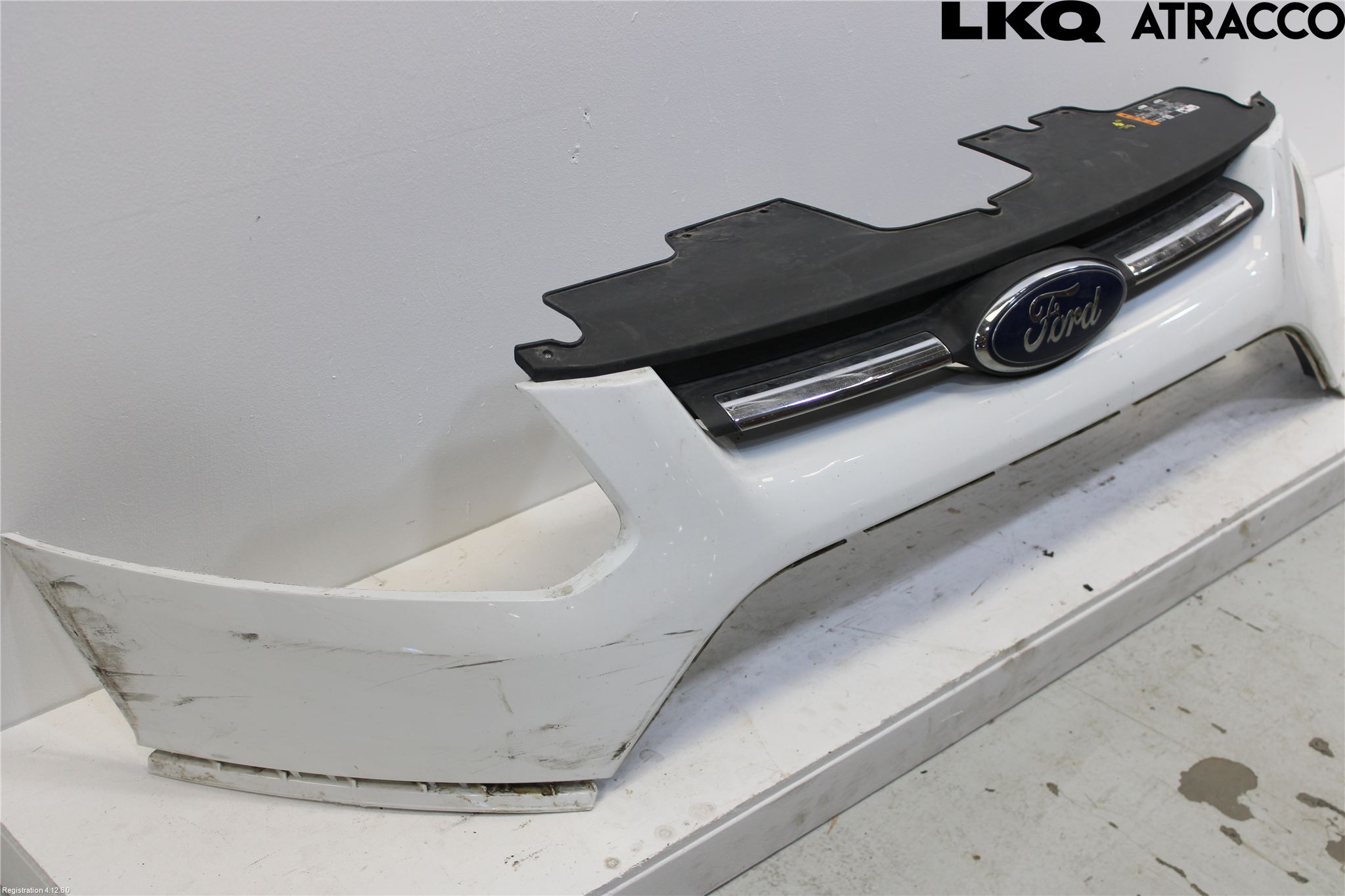 Ford TRANSIT SKÅP/BUSS 14-22 Stötfångardel Fram Mitt