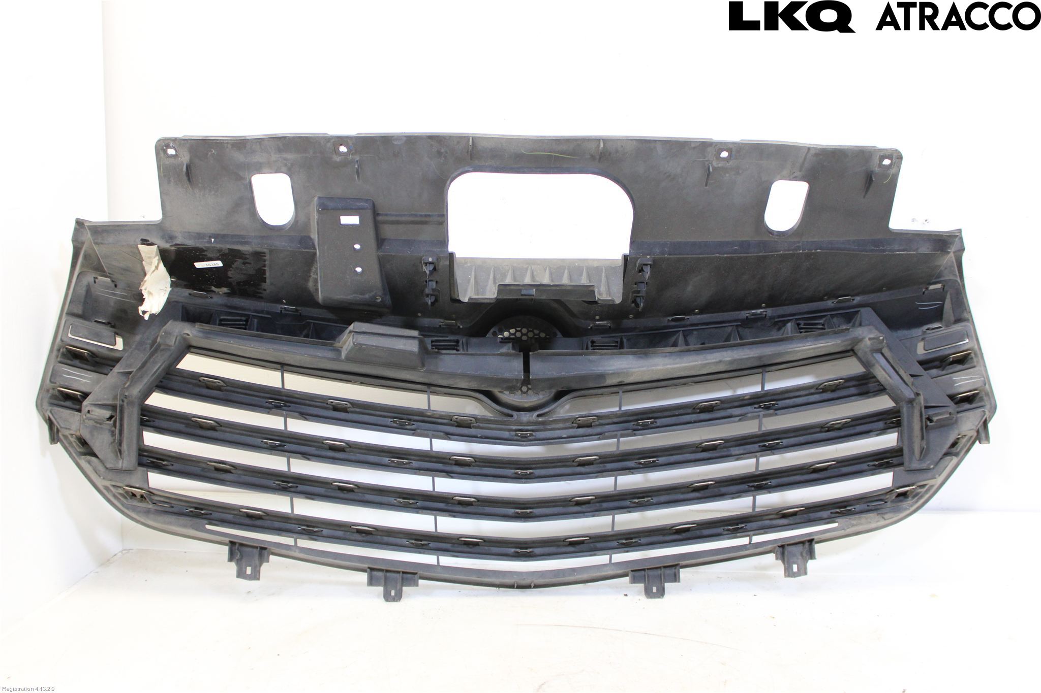 Opel VIVARO 15-19 Grill Komp