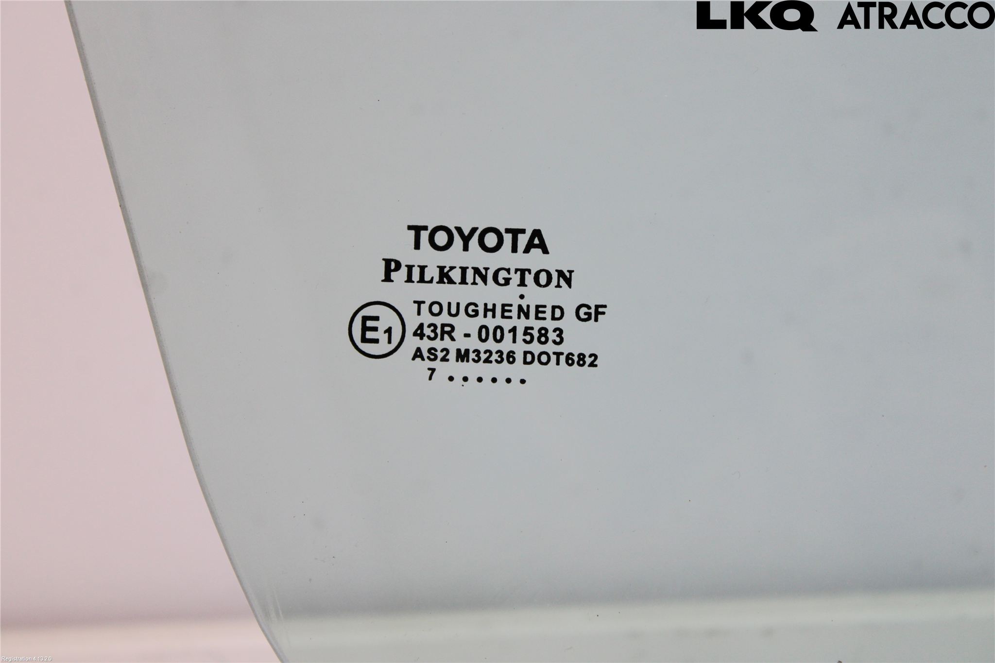 Toyota YARIS XP130 15-20 Dörruta Fram Höger