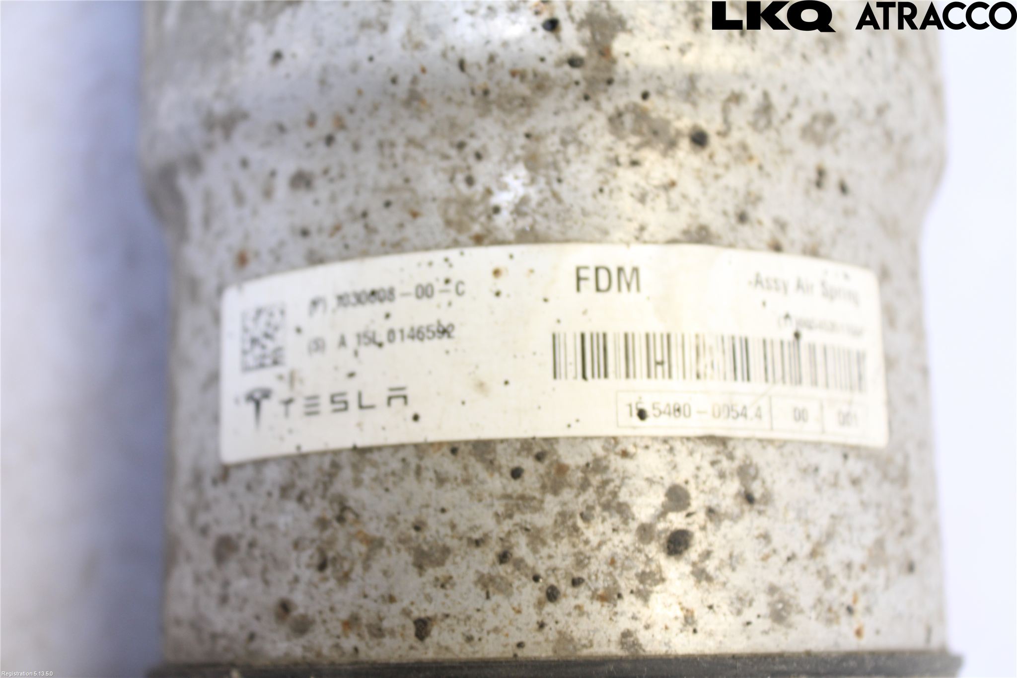 Tesla MODEL S 13- Fjäderben Fram Höger