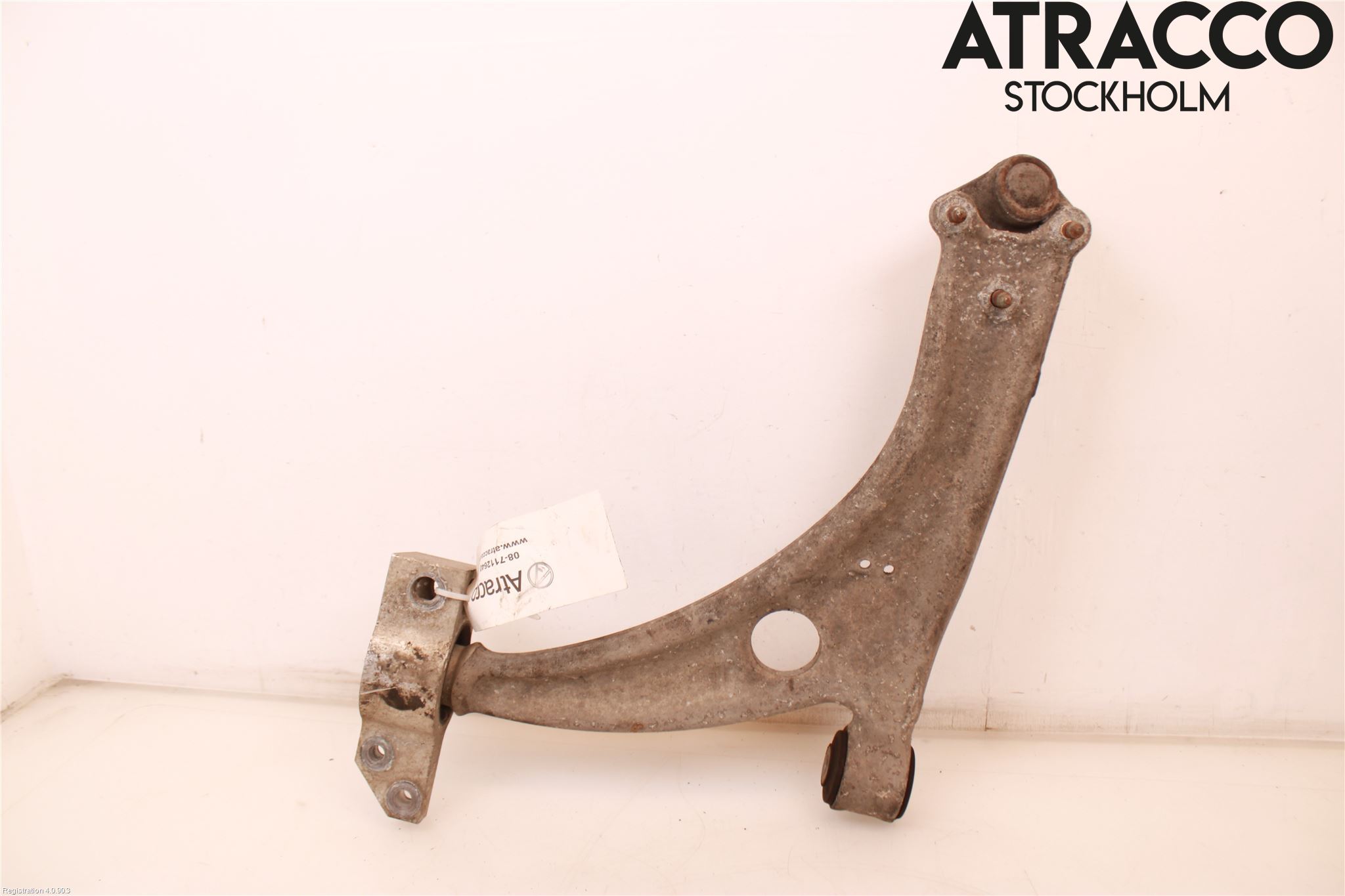 Volkswagen VW PASSAT 05-11 Bärarm Fram Undre Hö