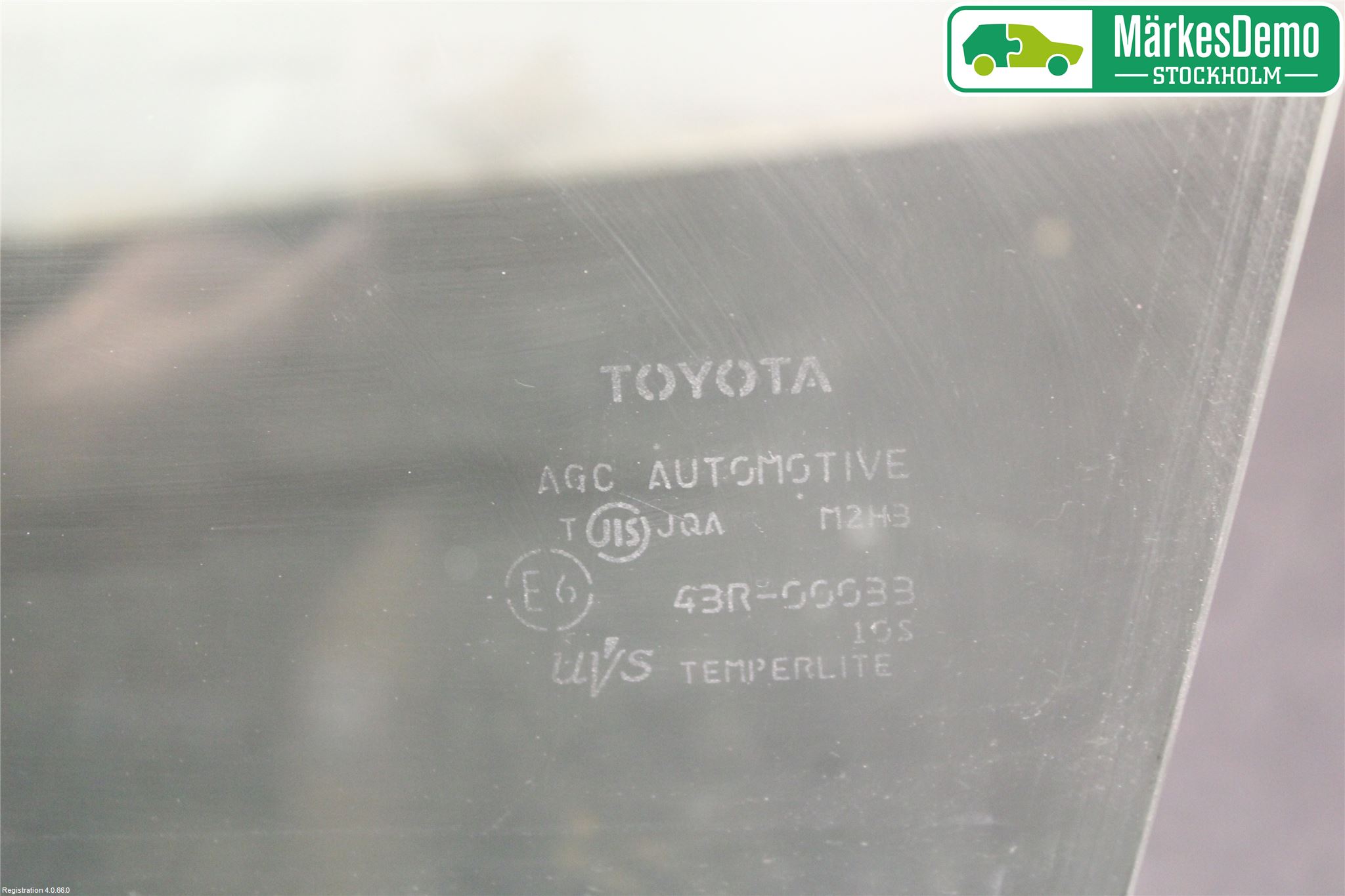 Toyota VERSO-S 11-16 Dörruta Fram Vänster