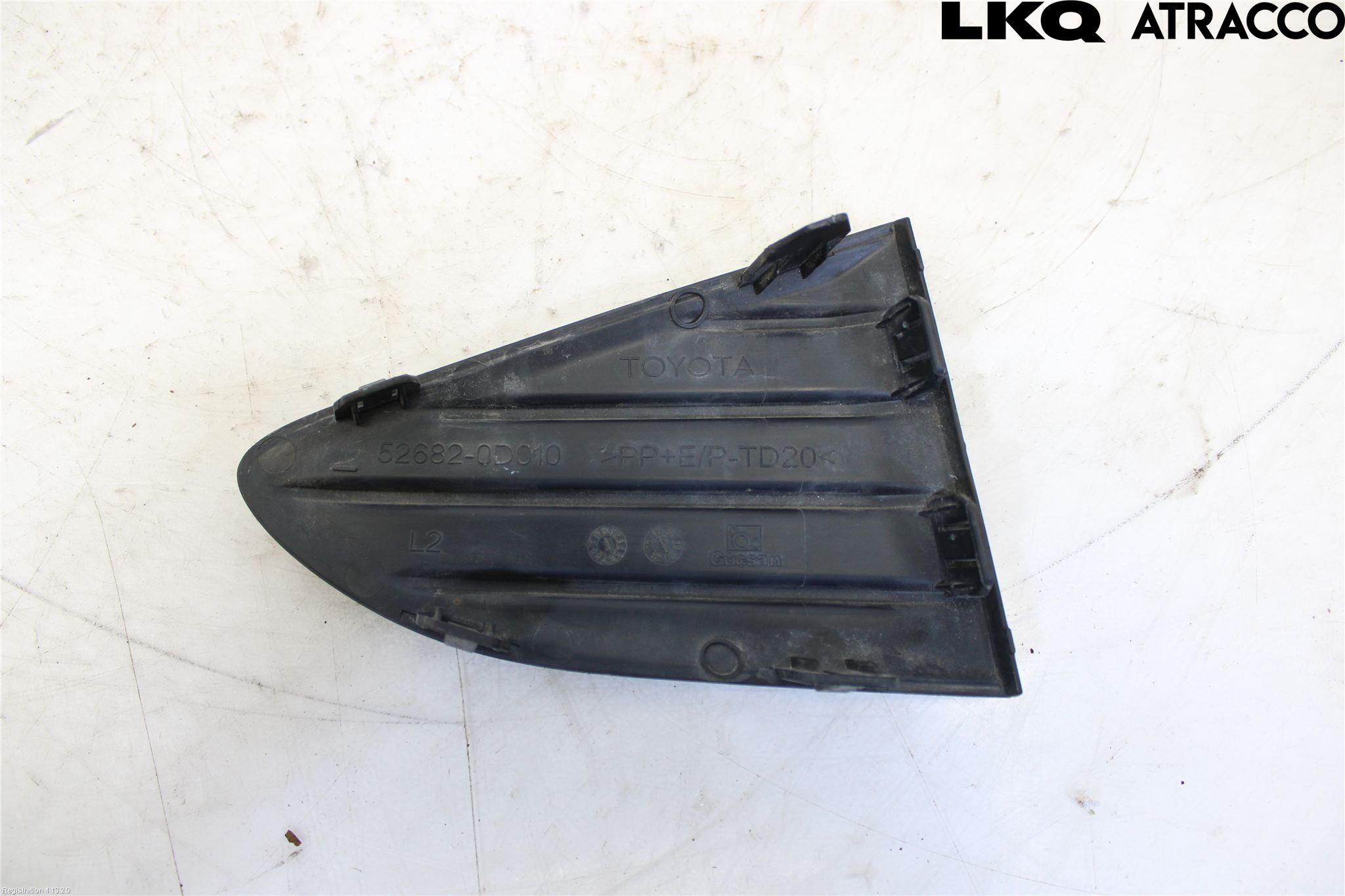 Toyota YARIS XP130 15-20 Stötfångardel Bak Vä