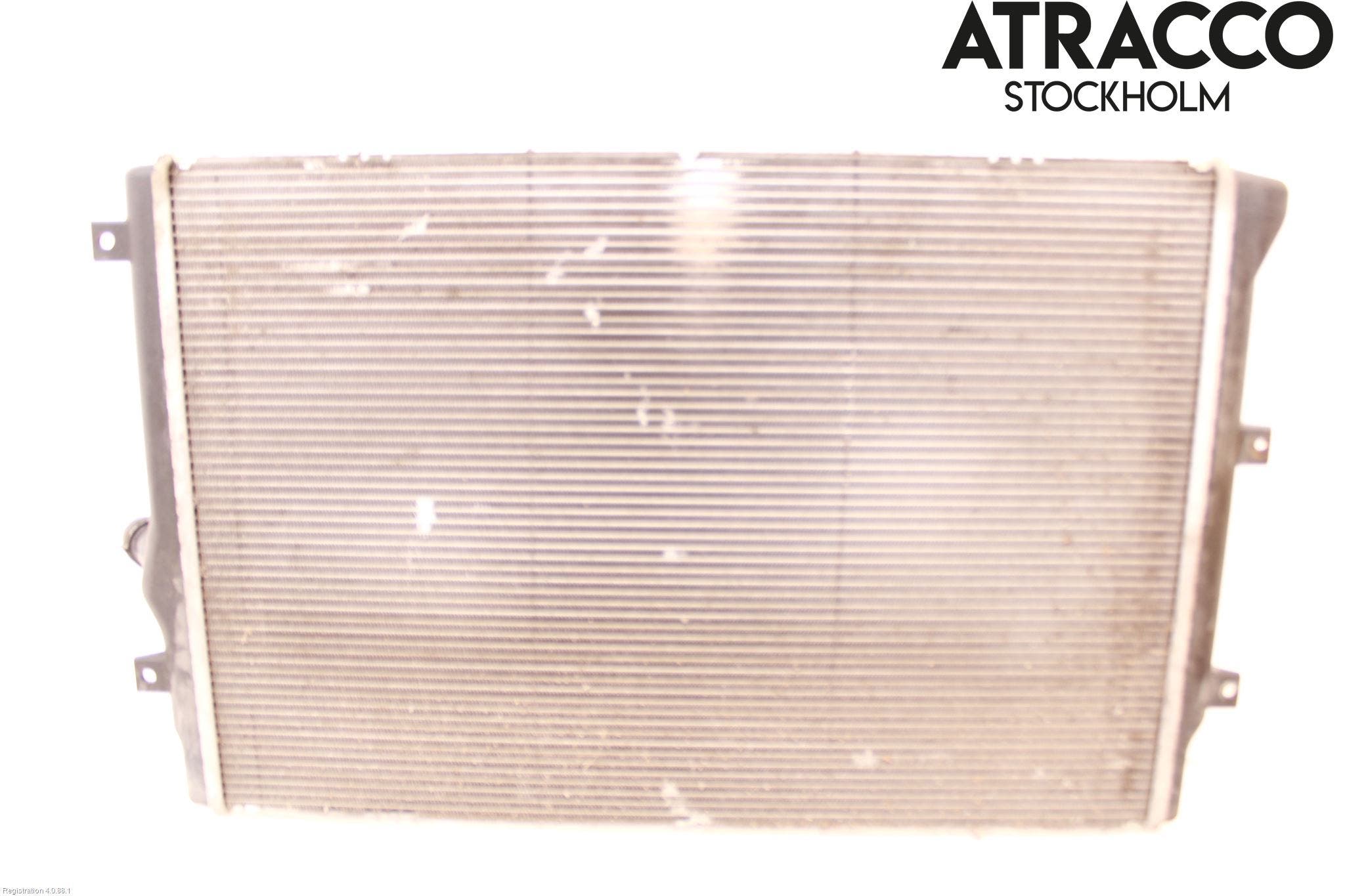 Volkswagen VW PASSAT 11-14 Kylare Man