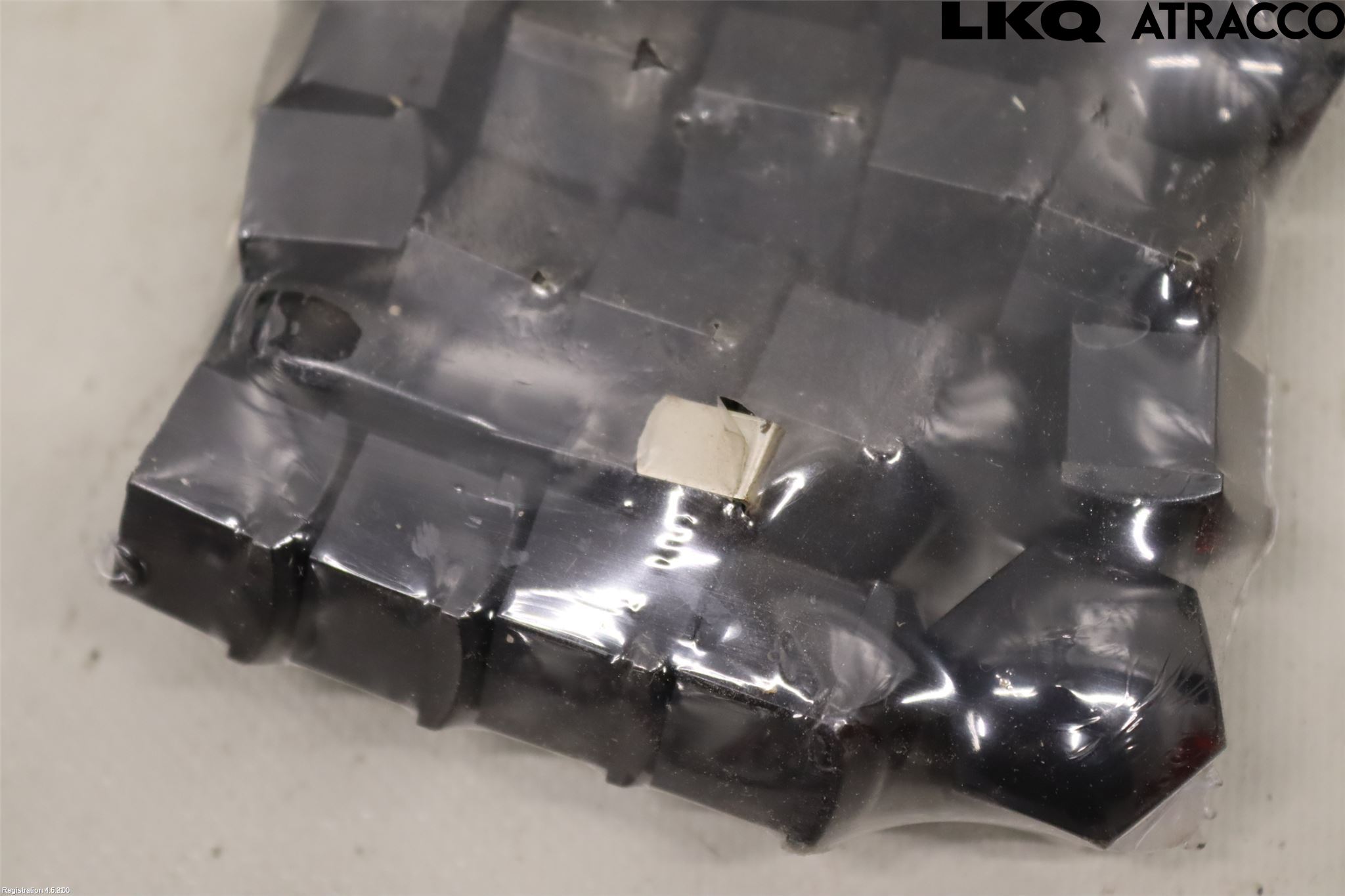 Saab 9-5     06-10 Hjulmutter-Bult-Sats