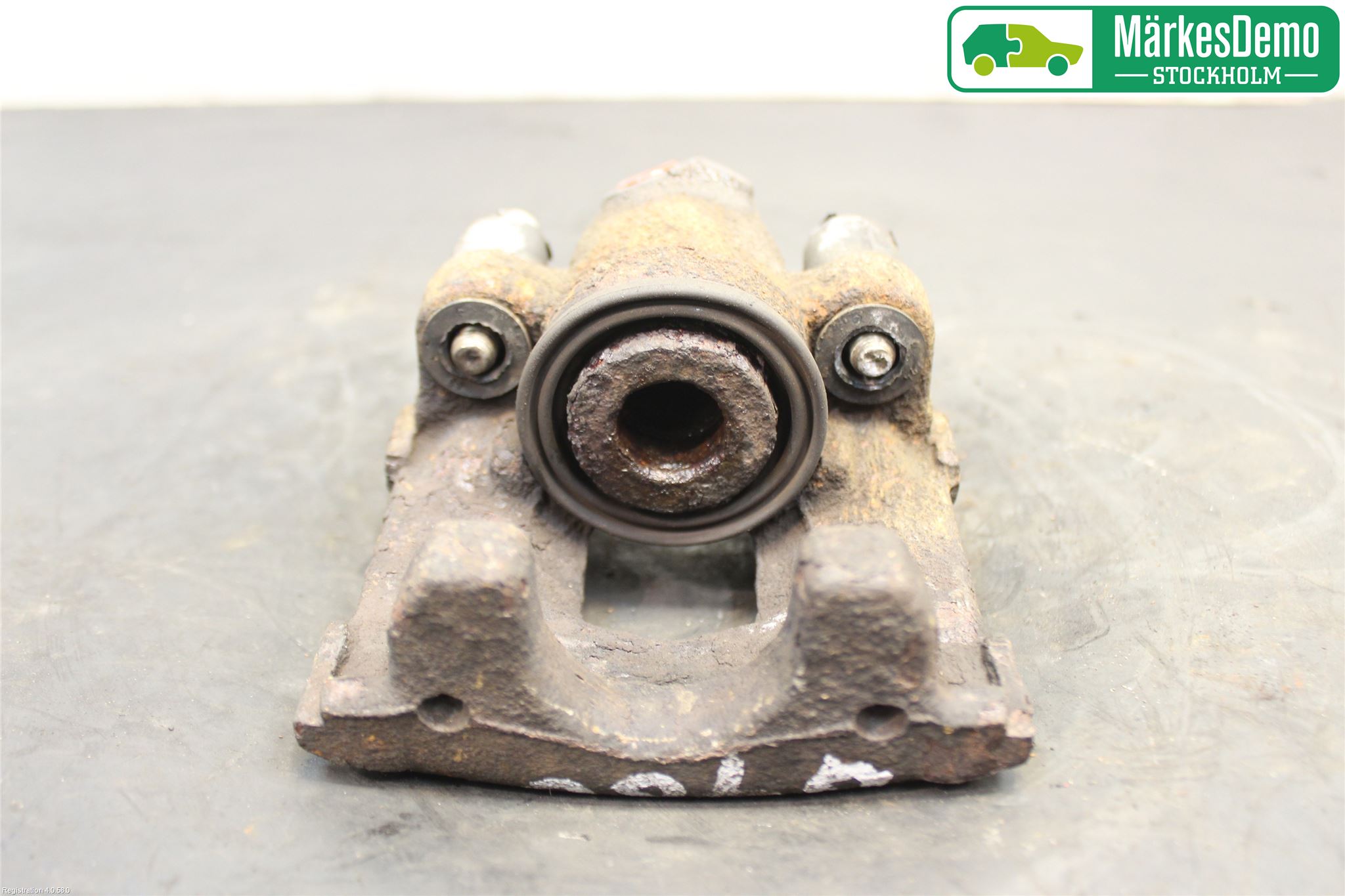 Saab 9-5     06-10 Bromsok Bak Vänster