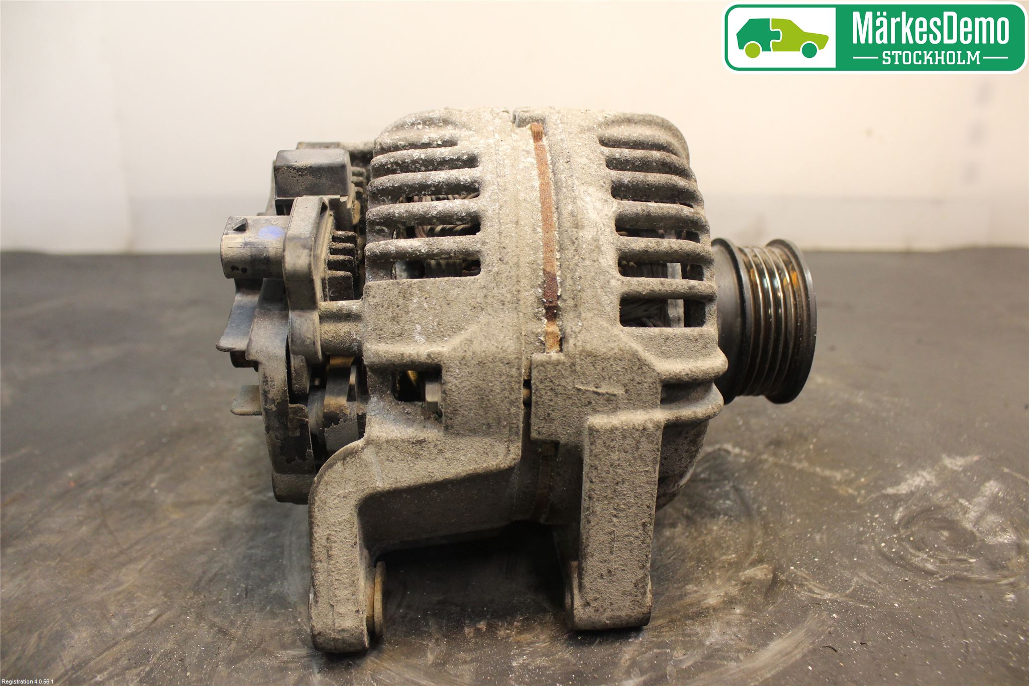 Opel ZAFIRA B 06-14 Generator