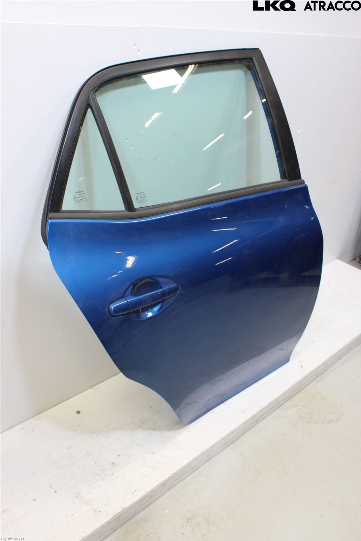 Toyota AURIS 10-12 Dörr Bak Höger