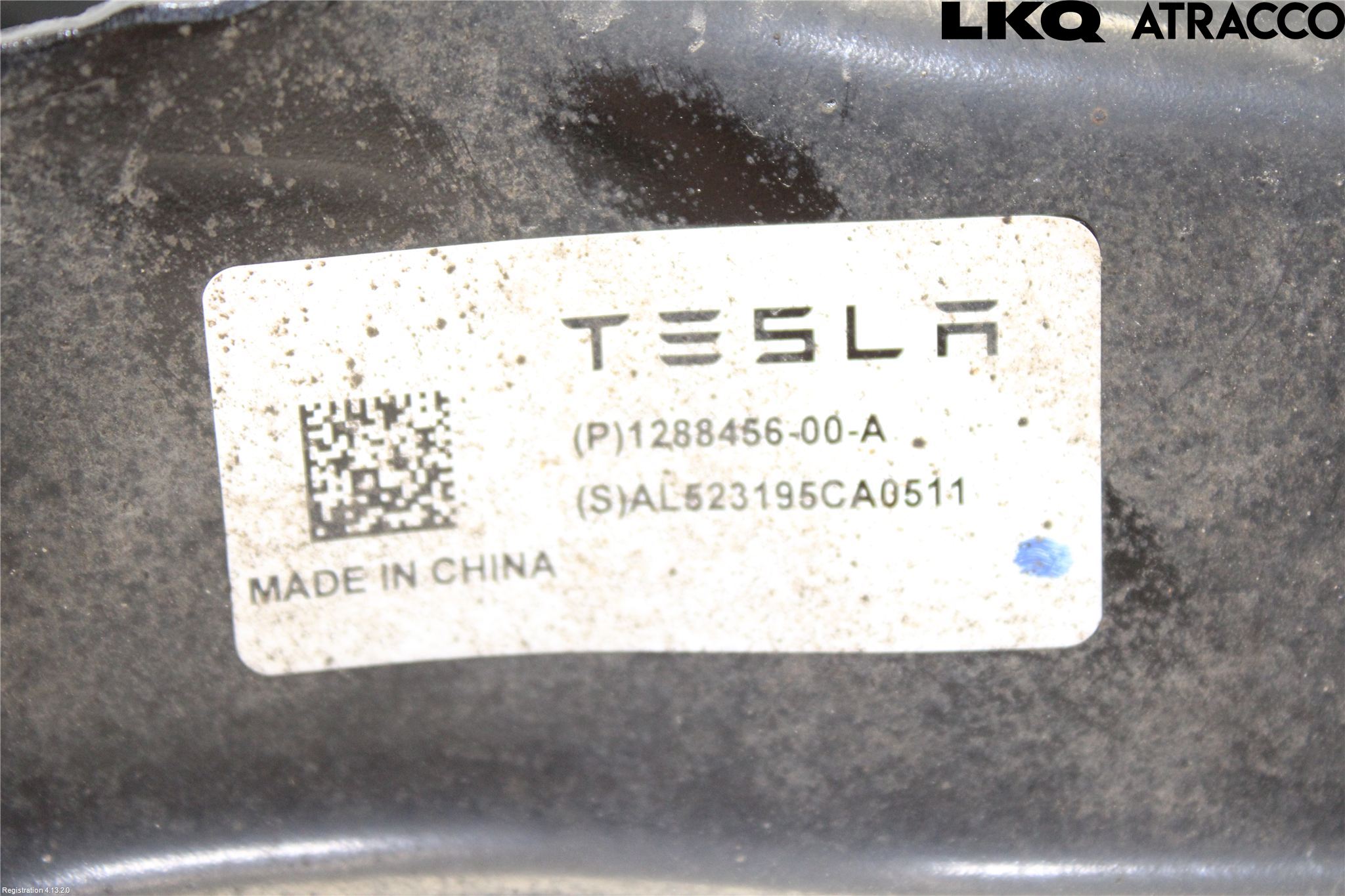 Tesla MODEL Y 21- Bärarm Bak Höger
