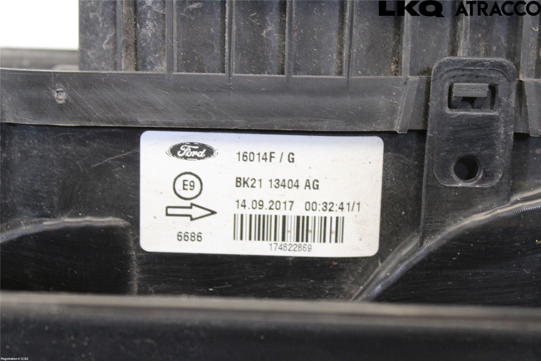 Ford TRANSIT SKÅP/BUSS 14-22 Bakljus Höger