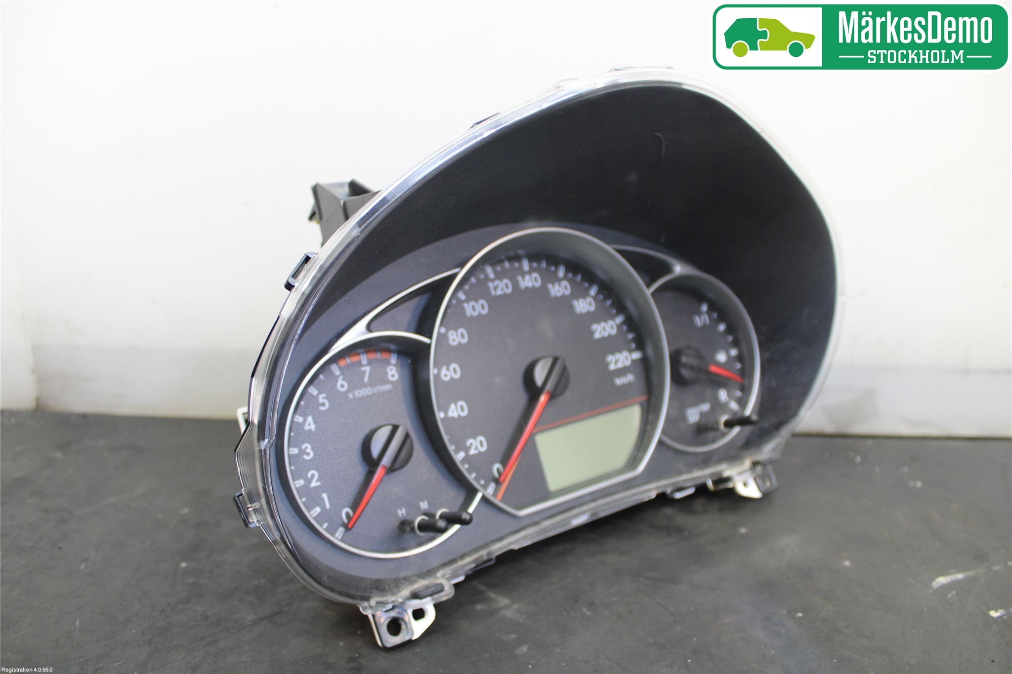 Toyota VERSO-S 11-16 Instrument Komb