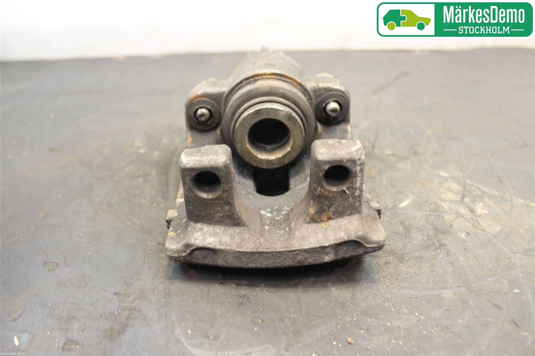 BMW 5 E60/61 Sed/Tou 02-10 Bromsok Bak Höger