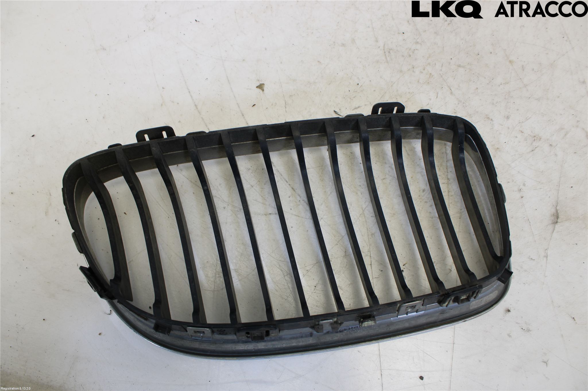 BMW 3 E90/91 SED/TOU 05-12 Grilldel Vänster