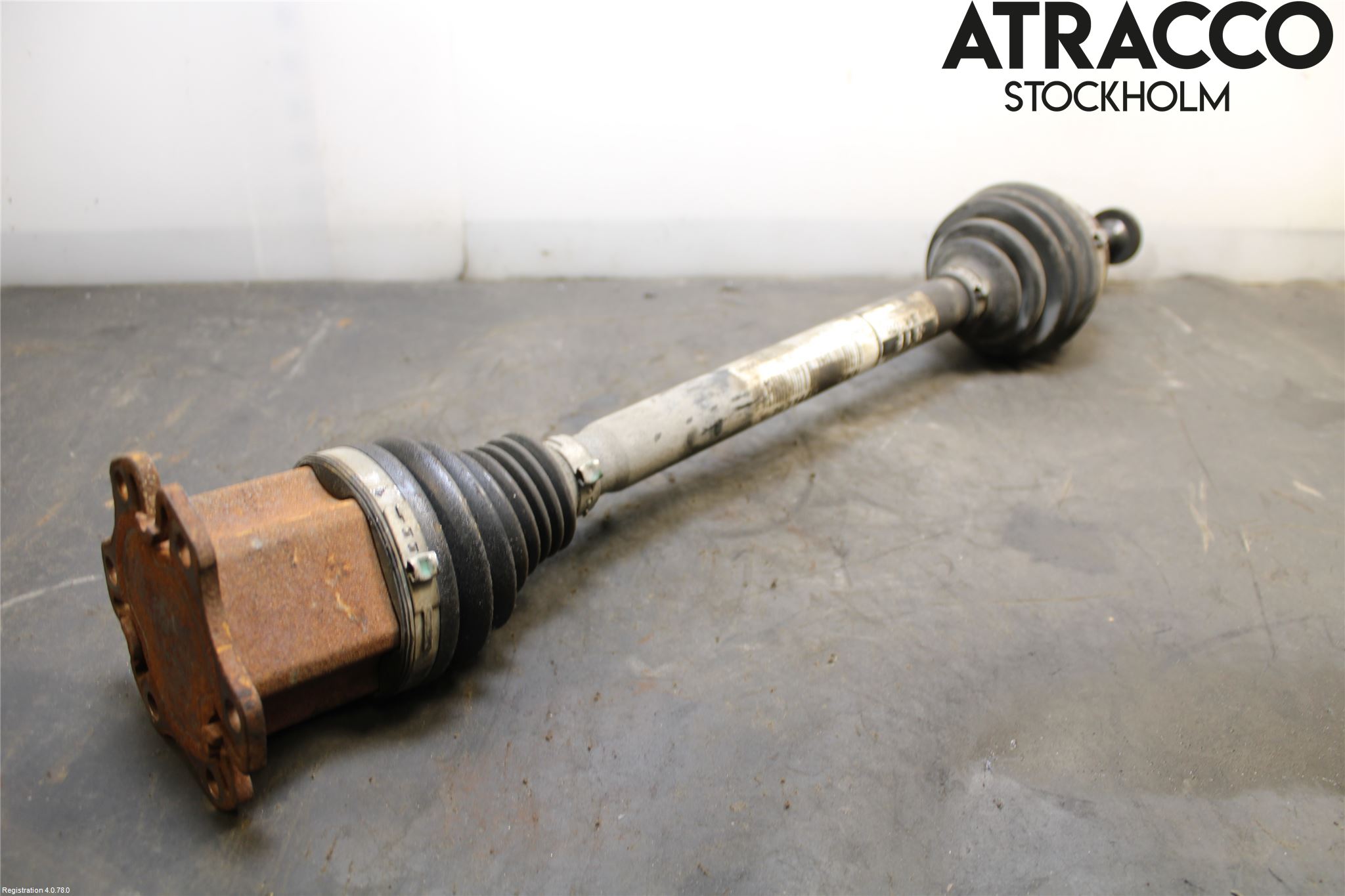 Volkswagen VW PHAETON Drivaxel Fram Vänster