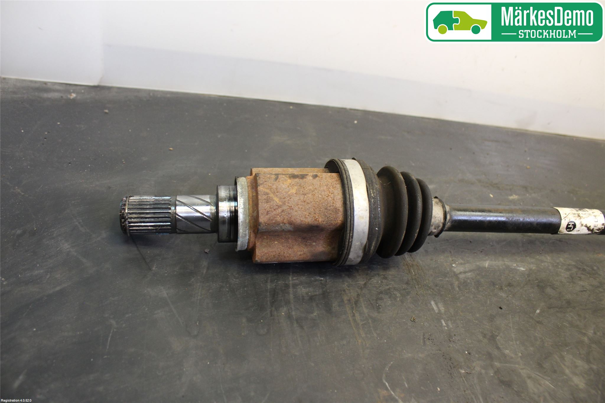 Nissan MICRA 11-16 Drivaxel Fram Vänster