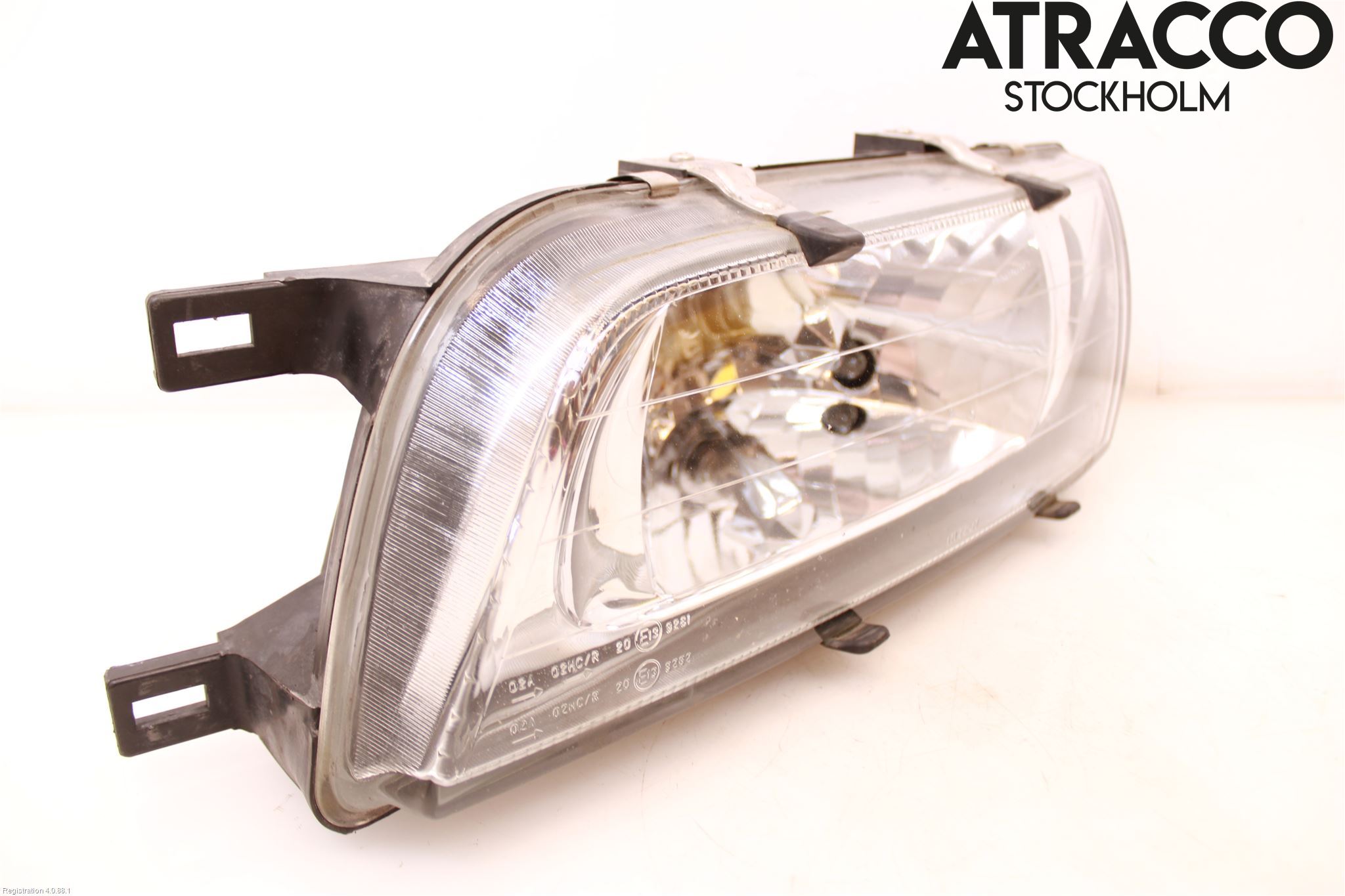 Nissan ALMERA    96-00 Strålkastare Vänster