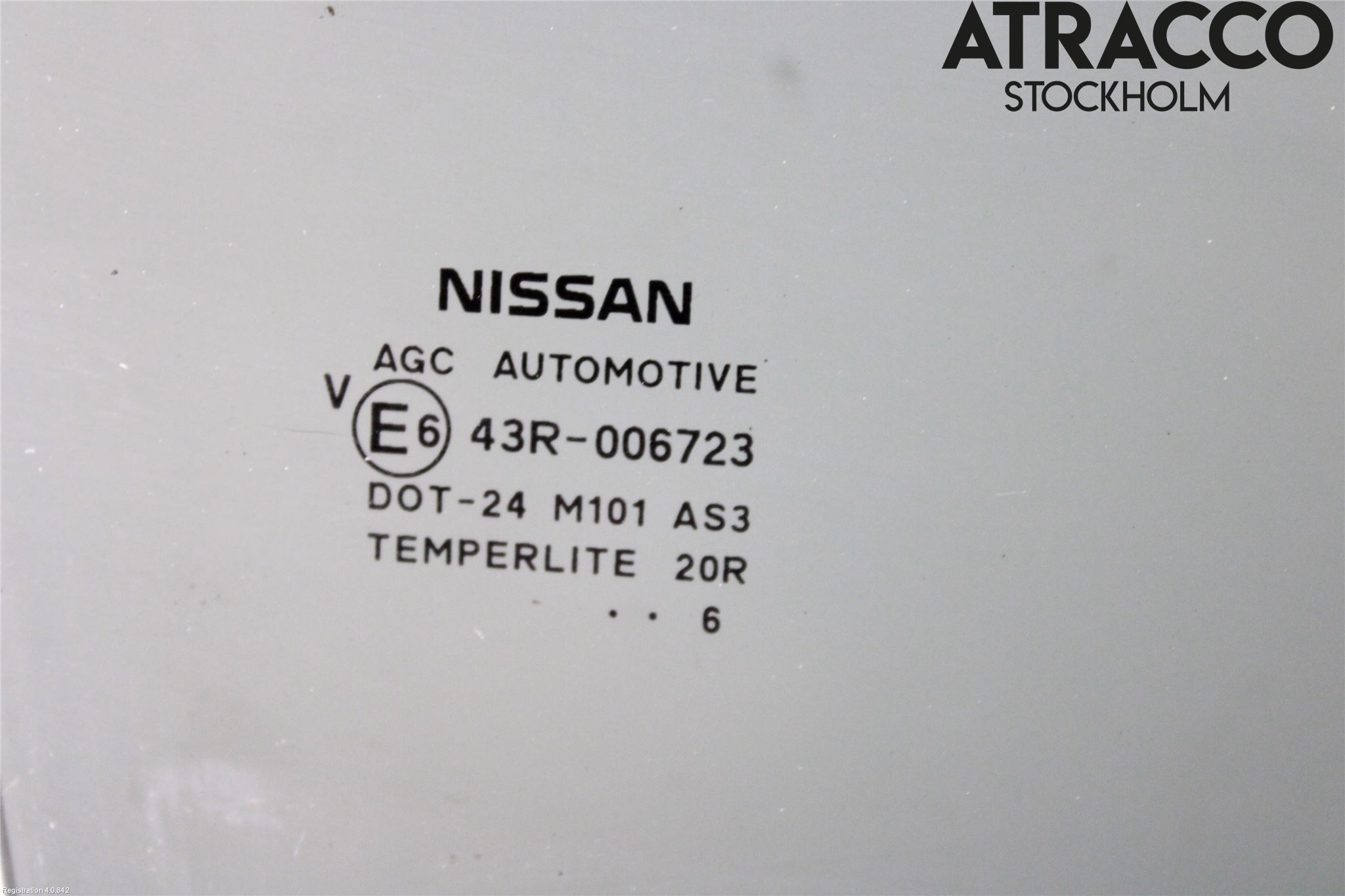 Nissan JUKE 14-19 Dörruta Bak Höger