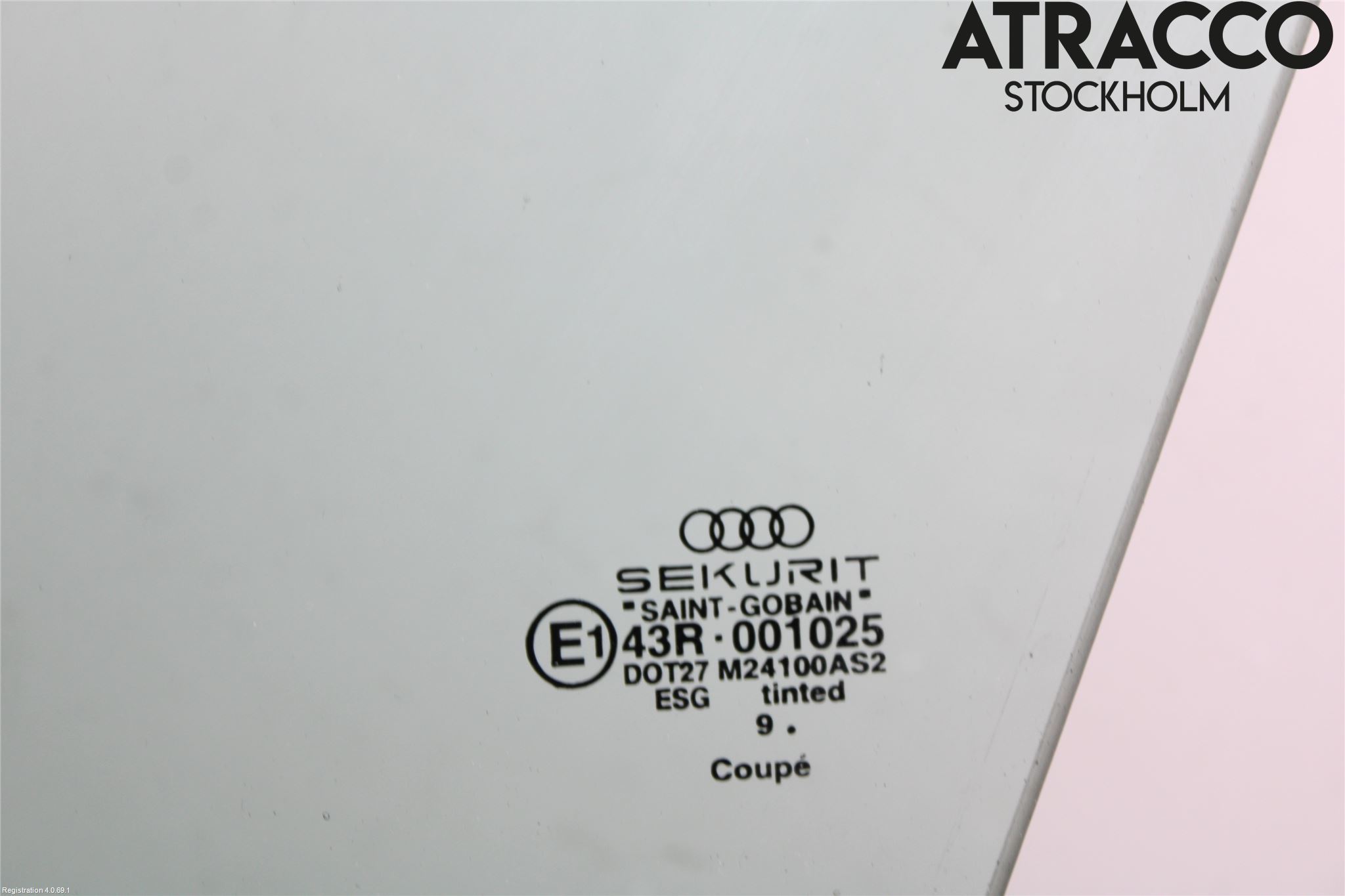 Audi TT 99-06 Dörruta Fram Lilla Vä