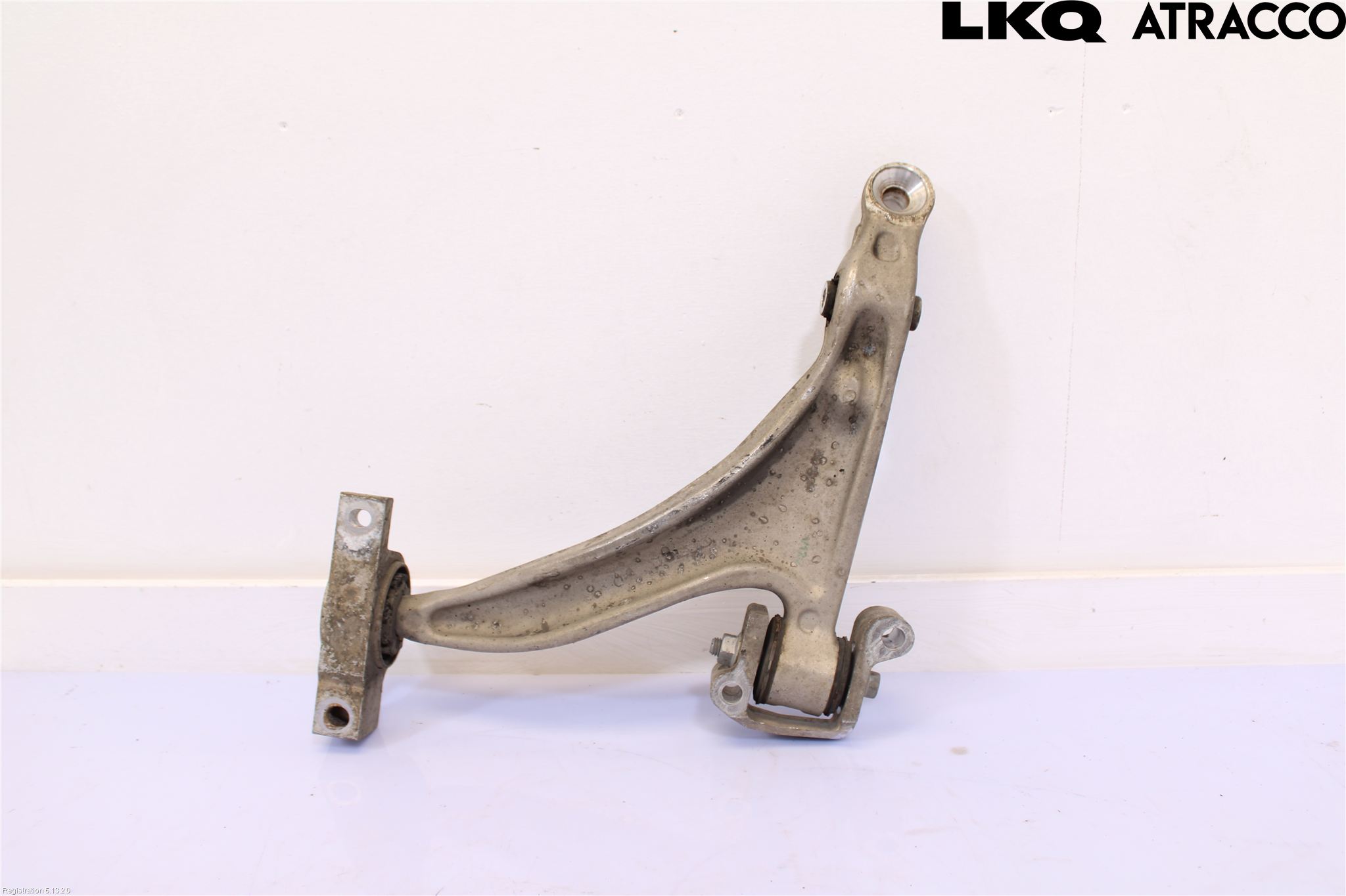 Volvo V60 19- Bärarm Fram Undre Hö