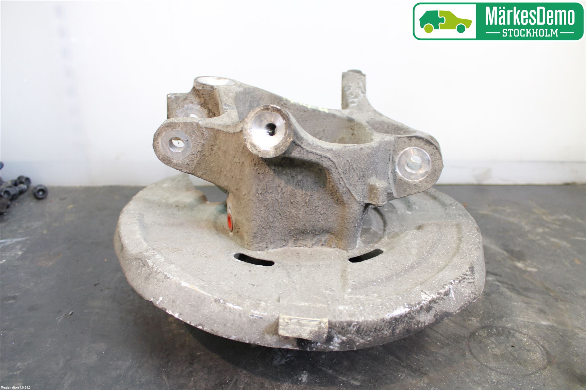 BMW 6 F12/F13 10-18 Hjullagerhus Bak Hö