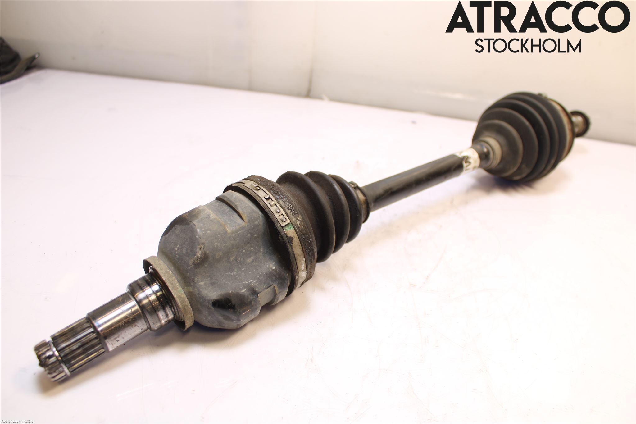 Toyota YARIS XP130 15-20 Drivaxel Fram Vänster