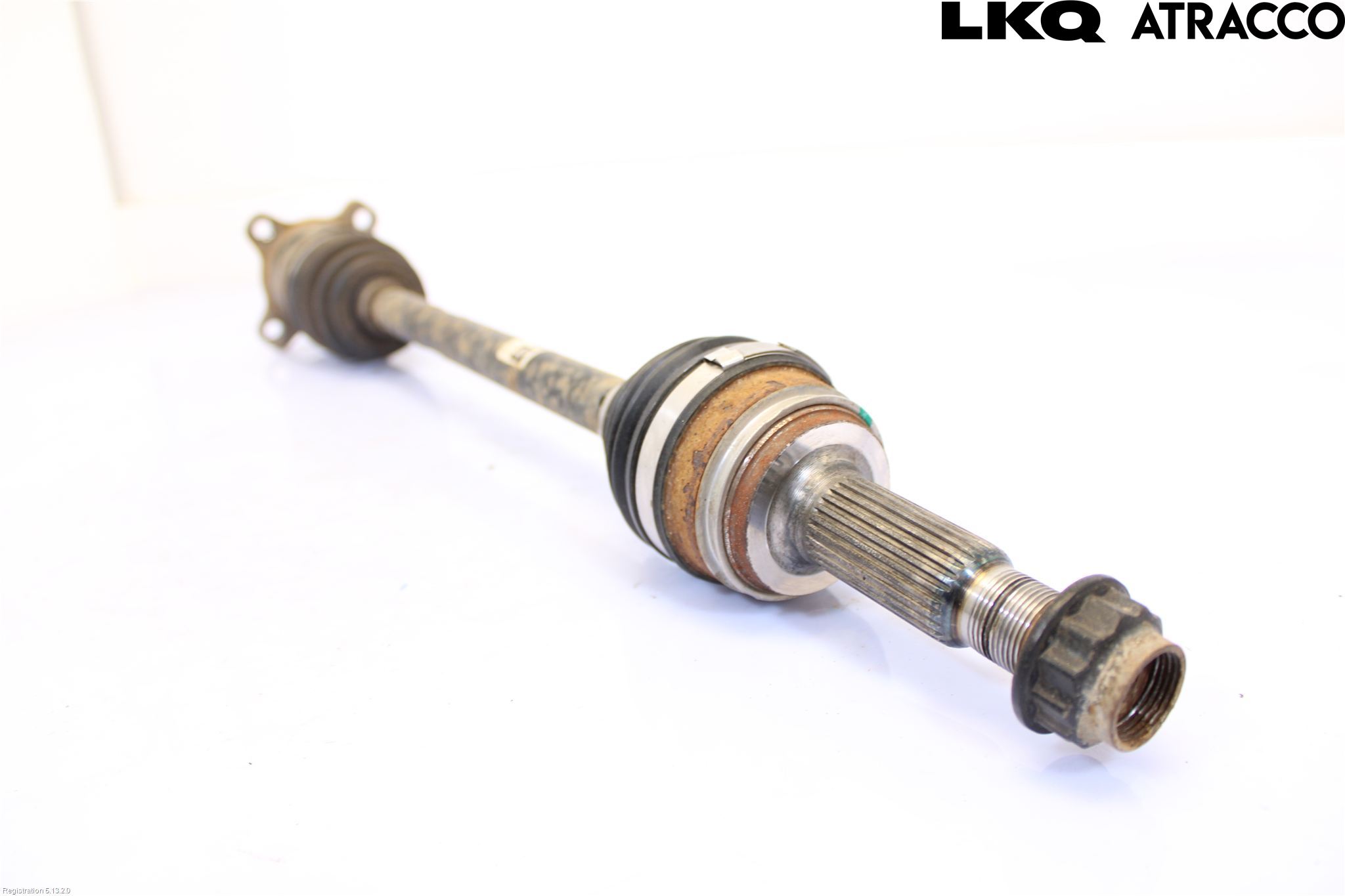 Toyota YARIS CROSS XP21 21- Drivaxel Bak Vänster