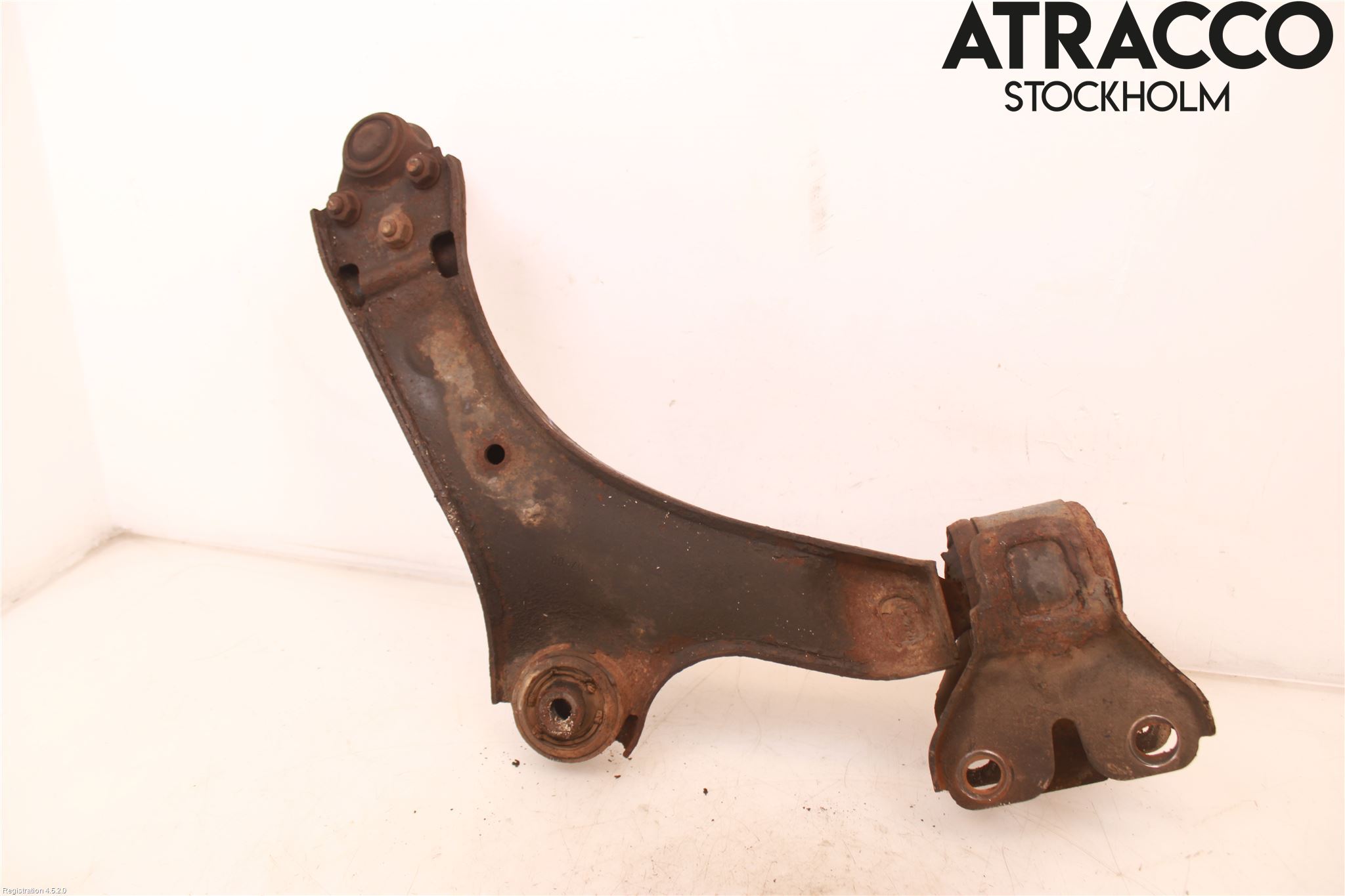 Volvo V70 08-13 Bärarm Fram Undre Vä