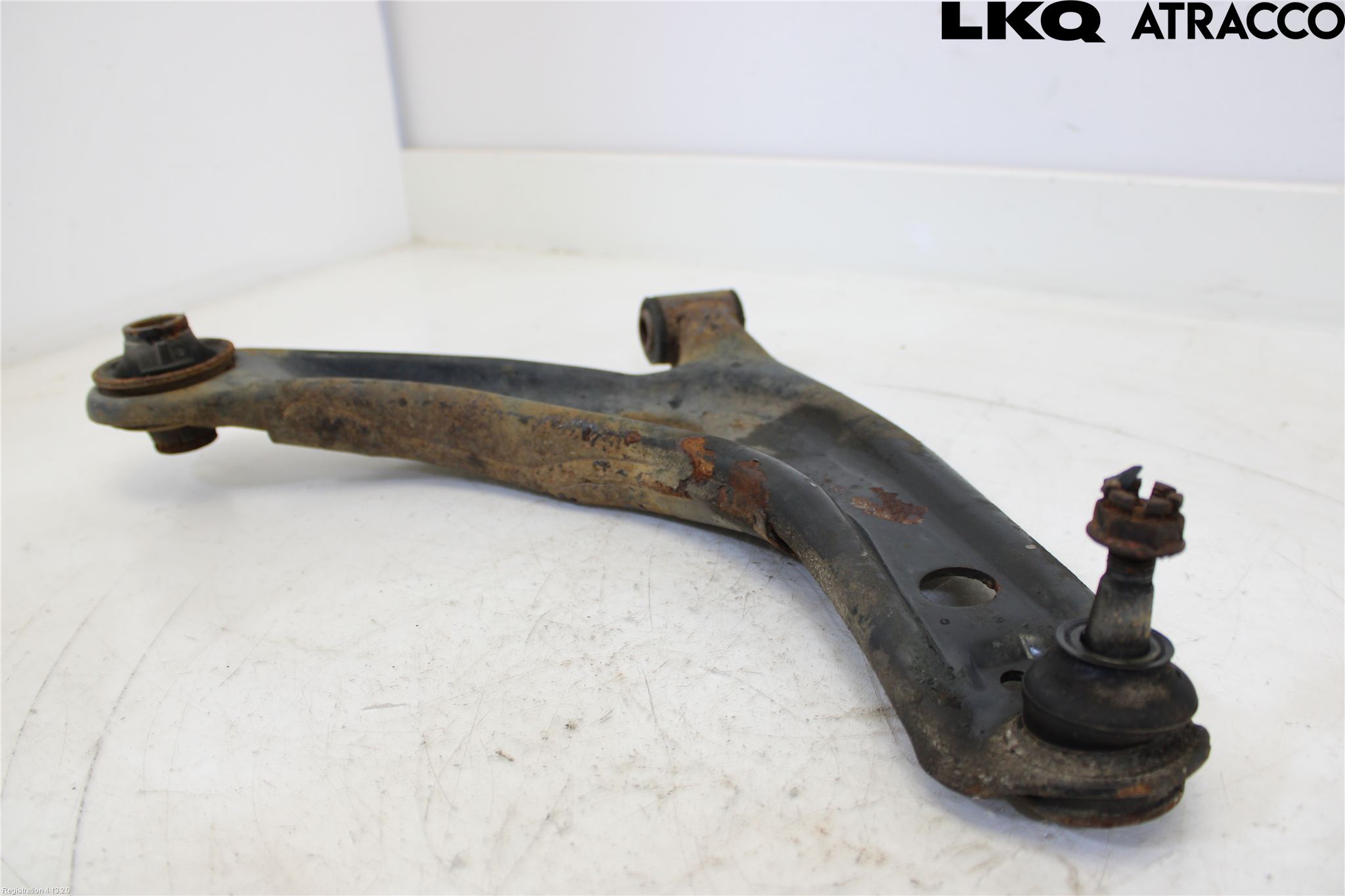 Toyota YARIS XP130 15-20 Bärarm Fram Undre Vä