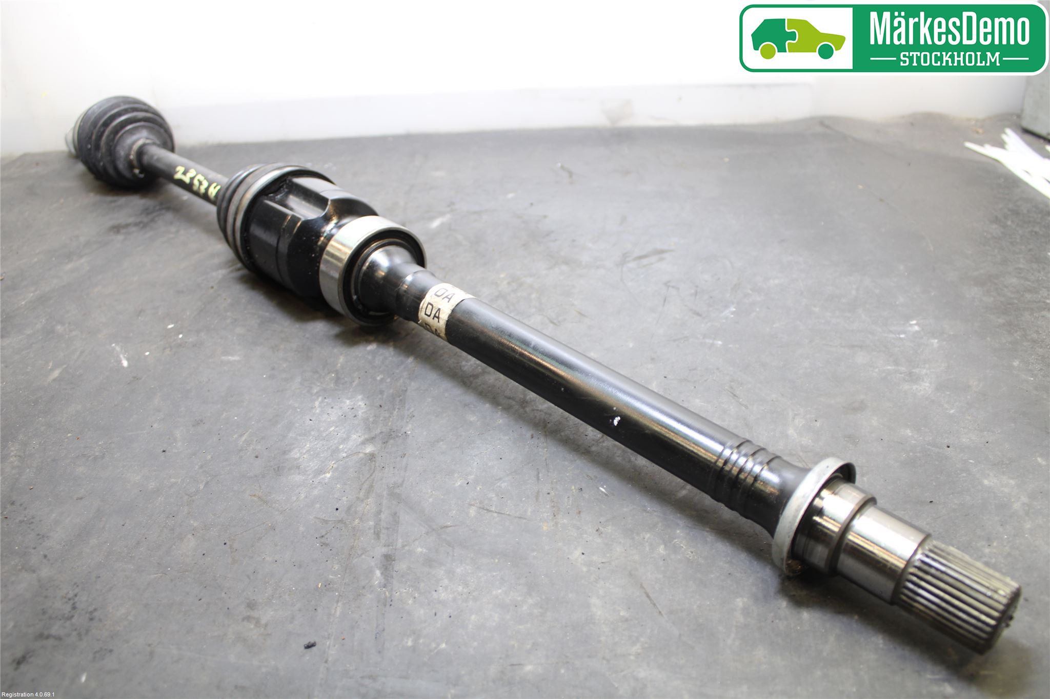 Mazda CX-30 20- Drivaxel Fram Höger