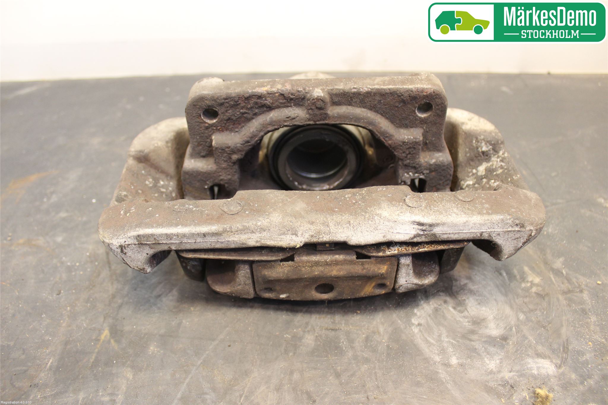 BMW 7 E65/66    00-08 Bromsok Fram Vänster