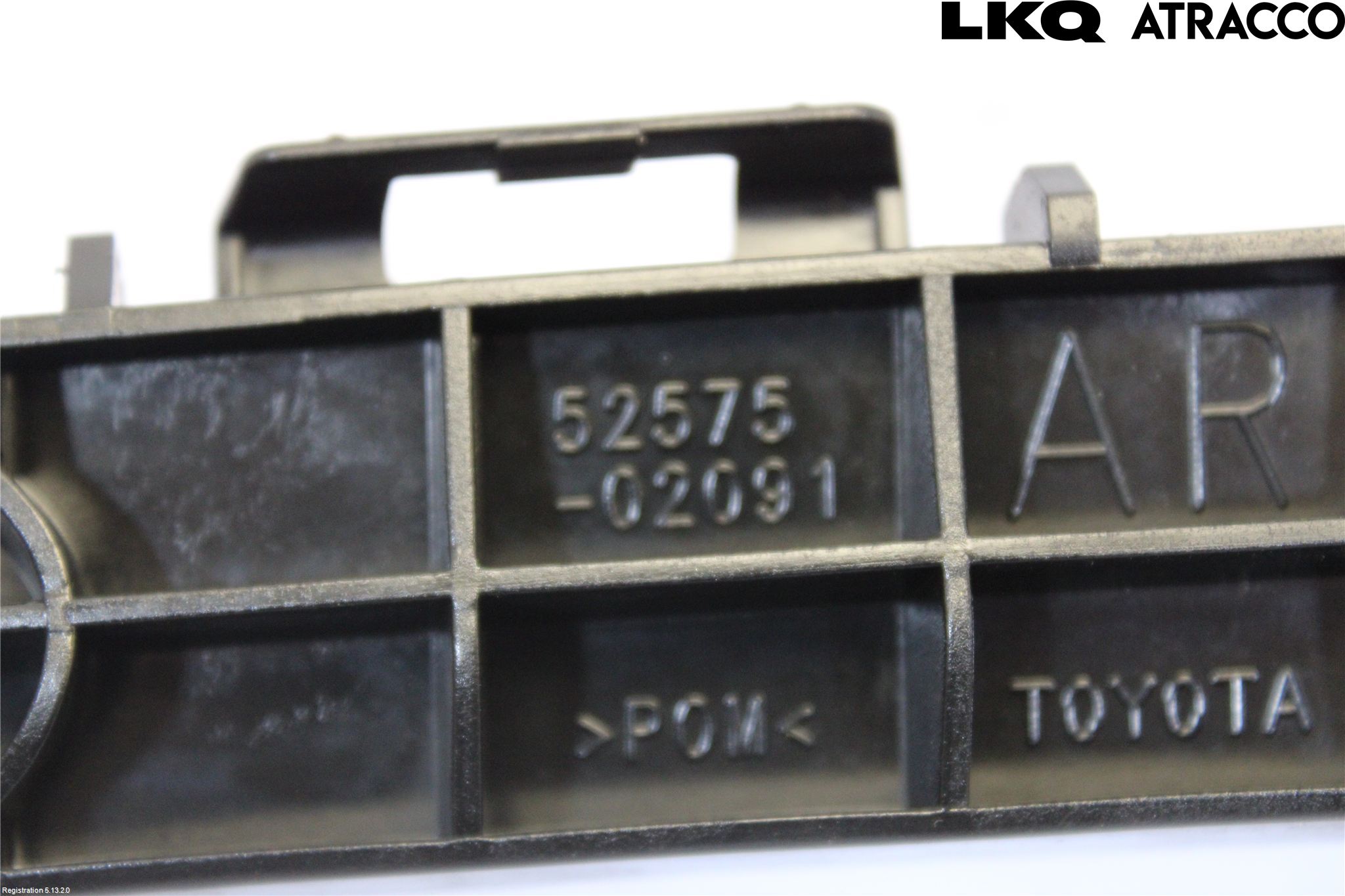 Toyota AURIS 13-19 Stötfångarfäste Bak Hö