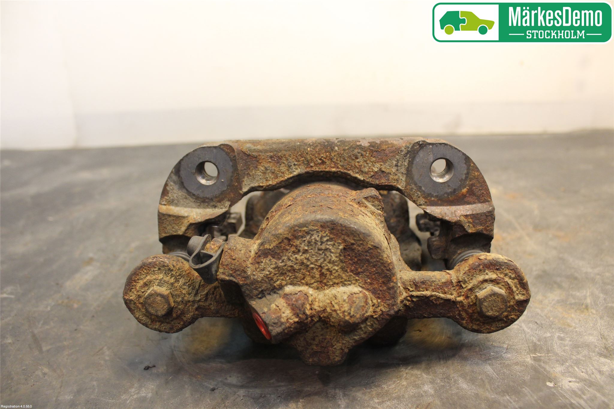 BMW 1 E87/81 5D/3D 03-11 Bromsok Fram Vänster