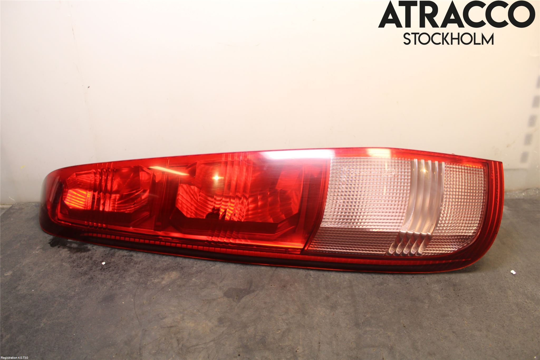 Nissan X-TRAIL     01-07 Bakljus Vänster