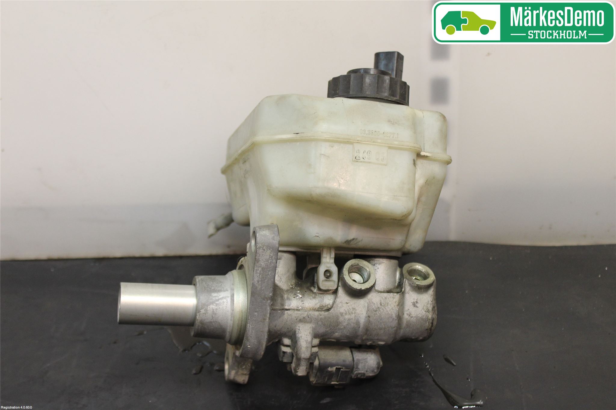 Volkswagen VW PASSAT 05-11 Broms Huvudcylinder
