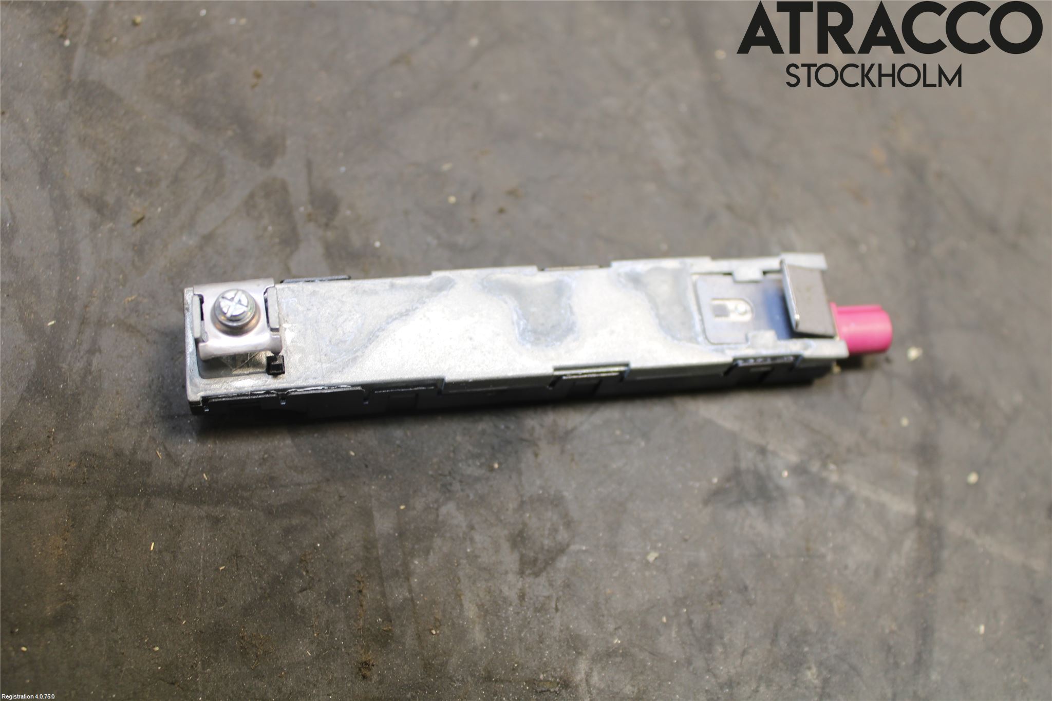 Volkswagen VW GOLF / E-GOLF VII 13-20 Antennförstärkare