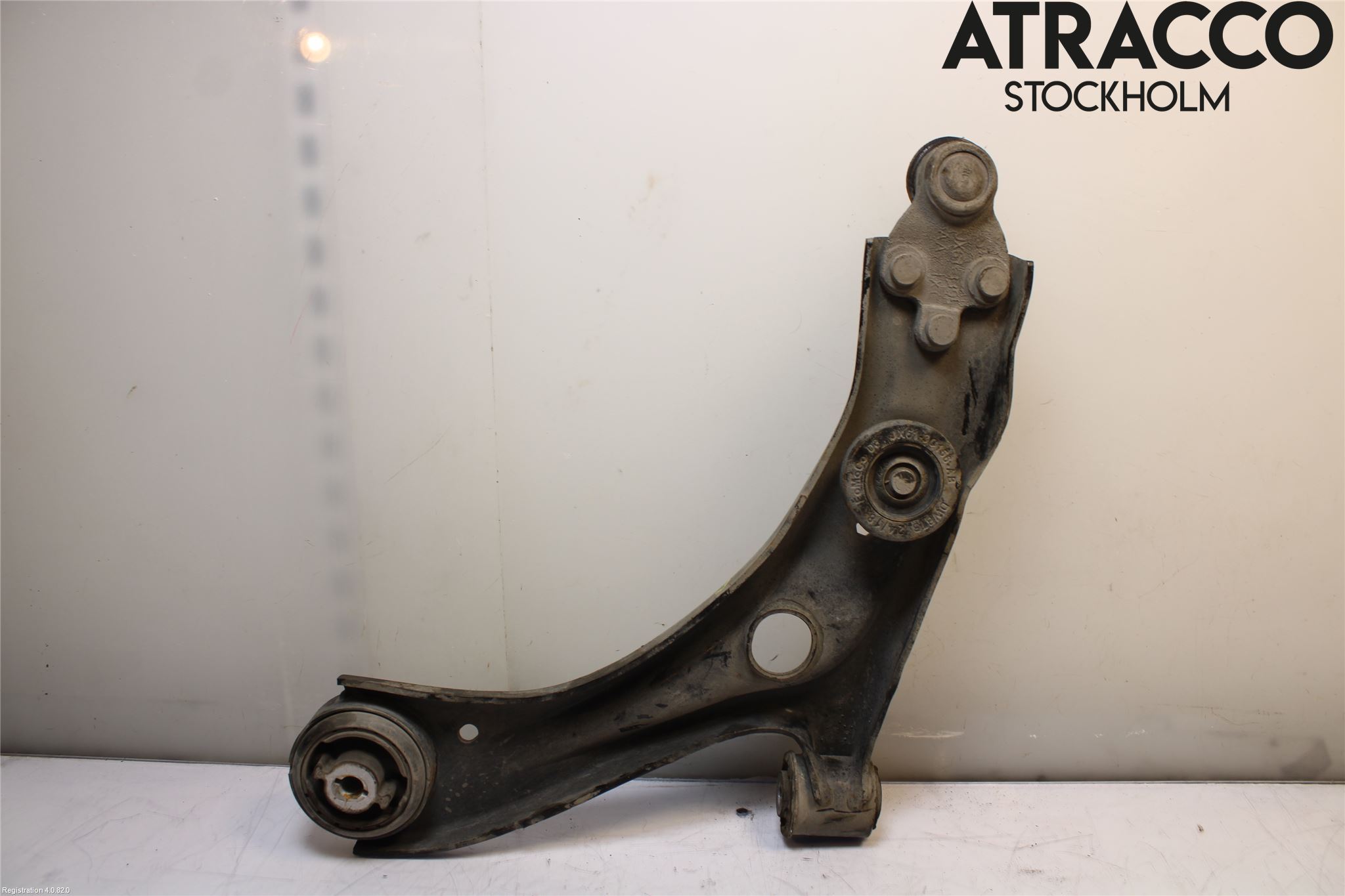 Ford FOCUS 19- Bärarm Fram Undre Hö