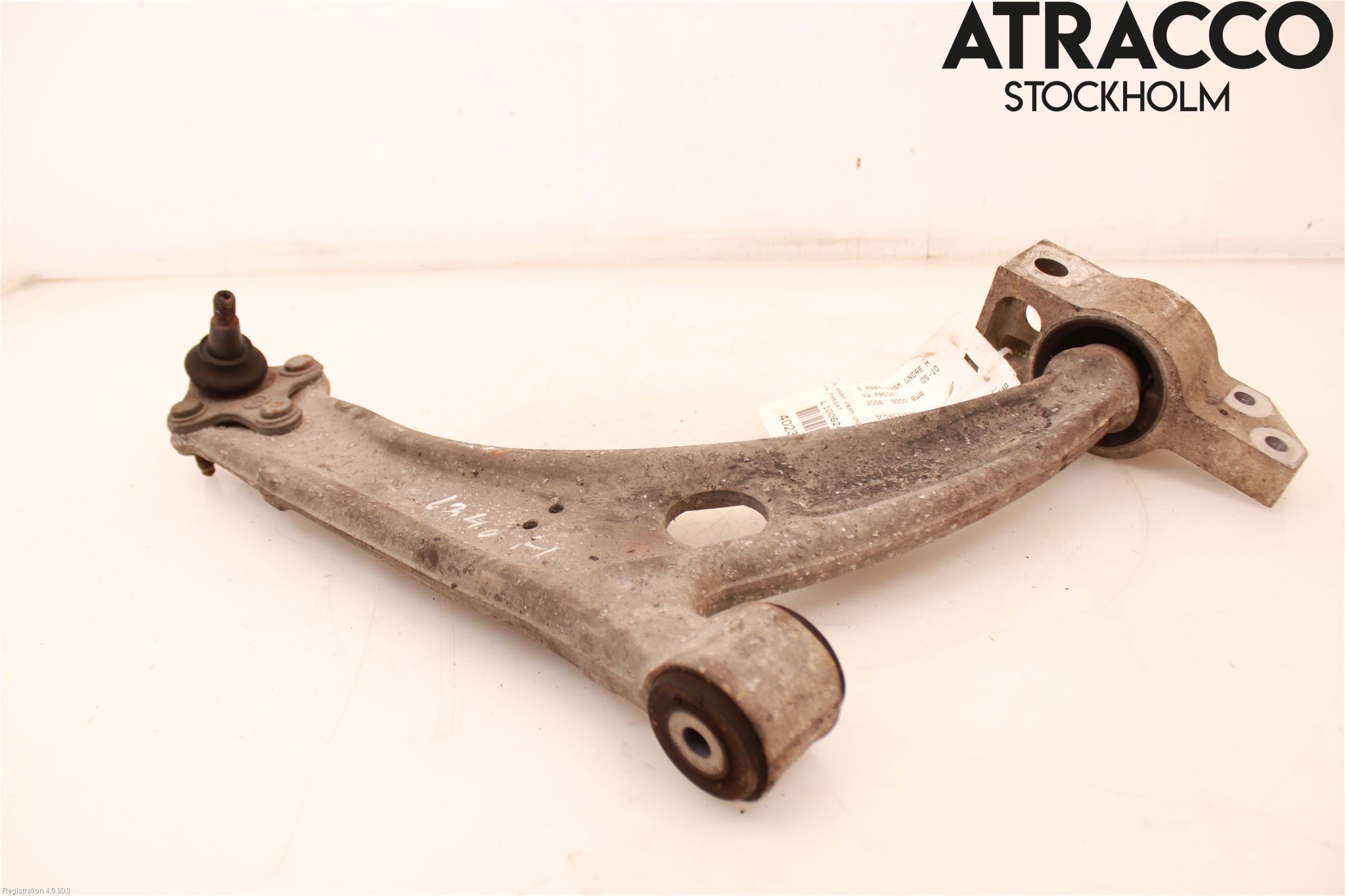 Volkswagen VW PASSAT 05-11 Bärarm Fram Undre Hö