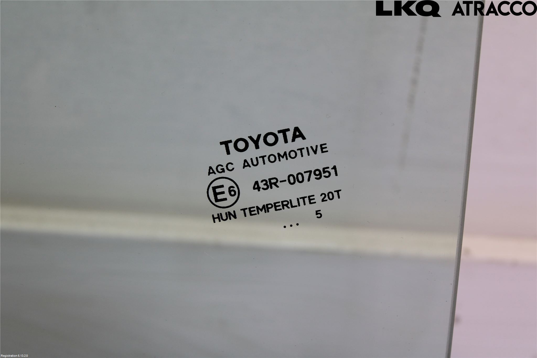 Toyota YARIS CROSS XP21 21- Dörruta Bak Vänster