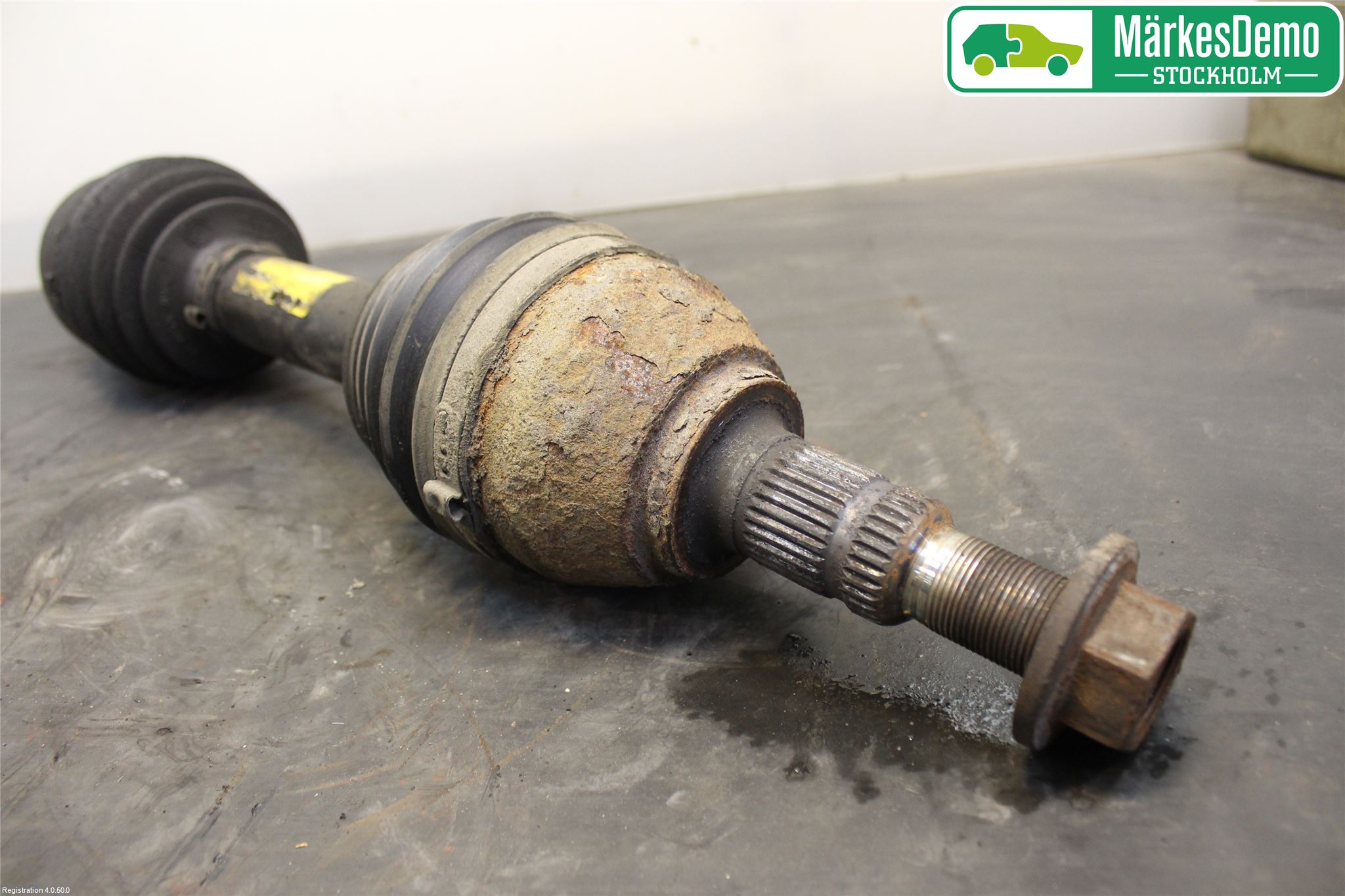 Saab 9-3 VER 2 Drivaxel Fram Vänster