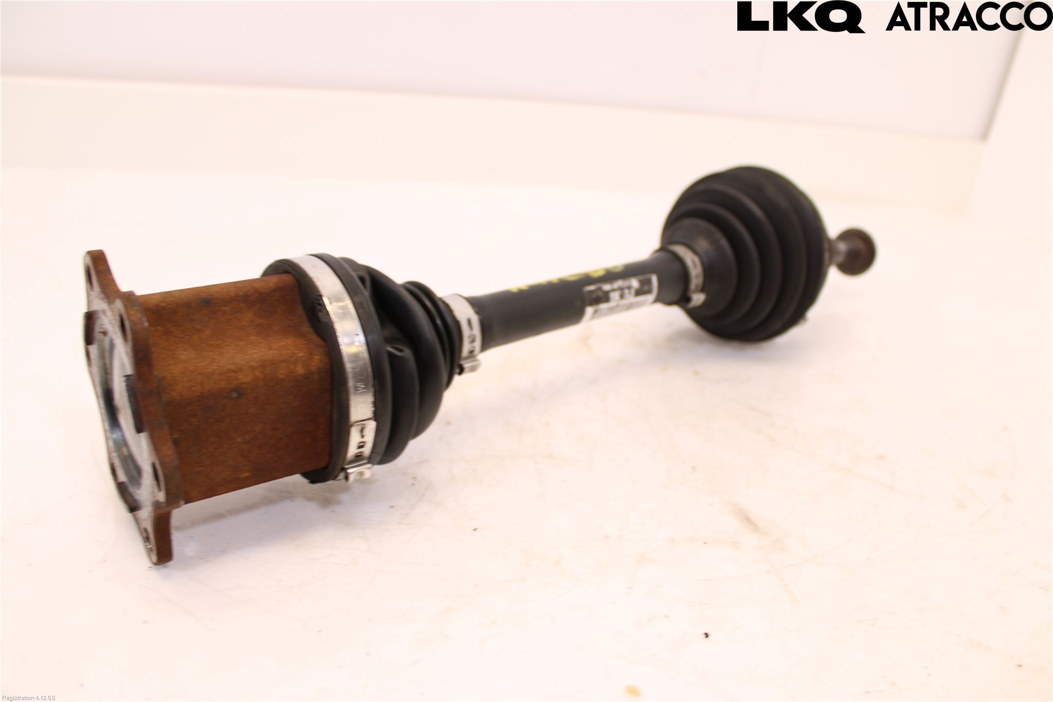 Volkswagen VW PASSAT 05-11 Drivaxel Fram Vänster