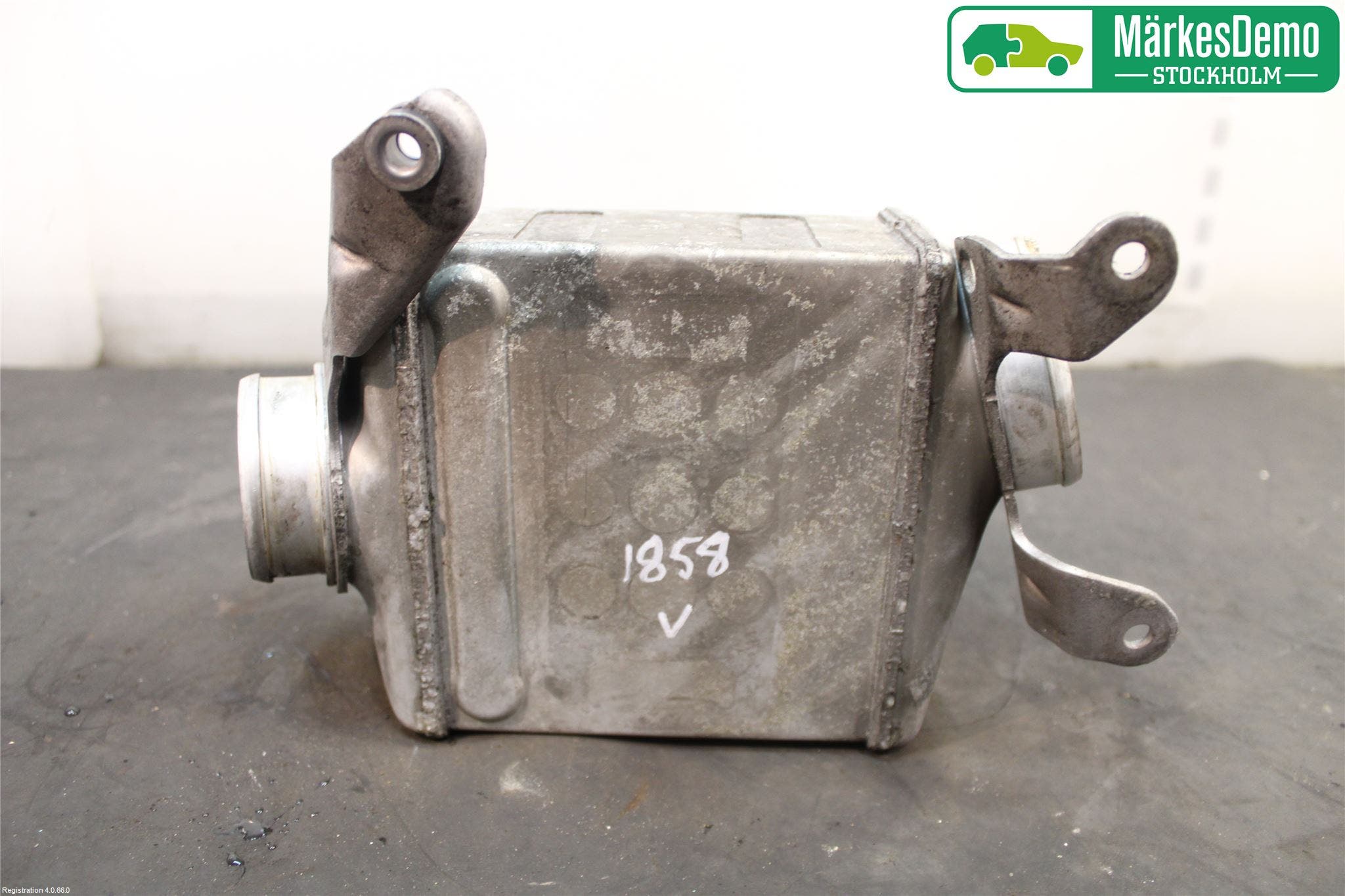 BMW 5 F10/F11/F18 09-17 Laddluft-Intercooler Kyl