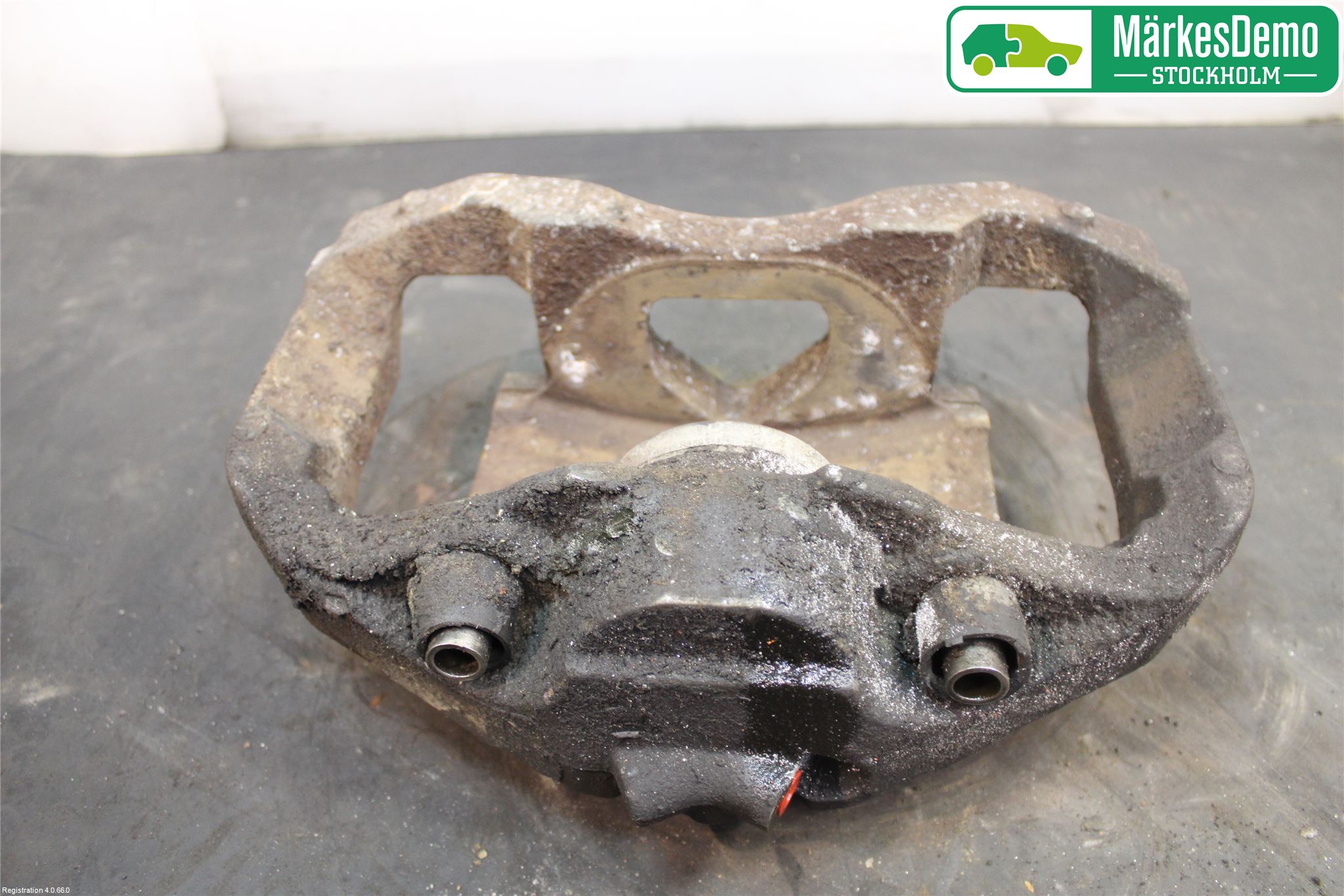 BMW 5 F10/F11/F18 09-17 Bromsok Fram Höger