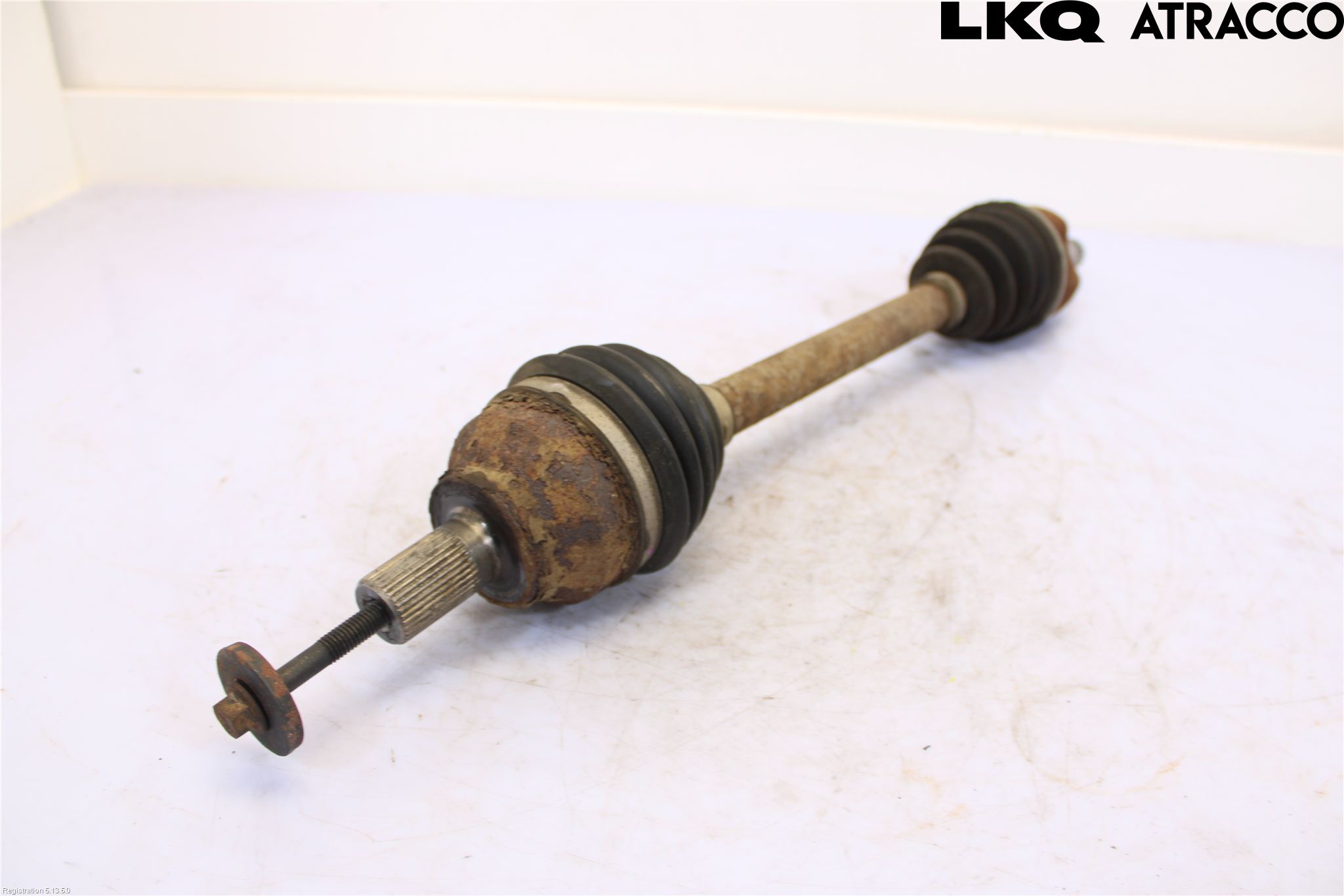 Ford FOCUS     04-07 Drivaxel Fram Vänster