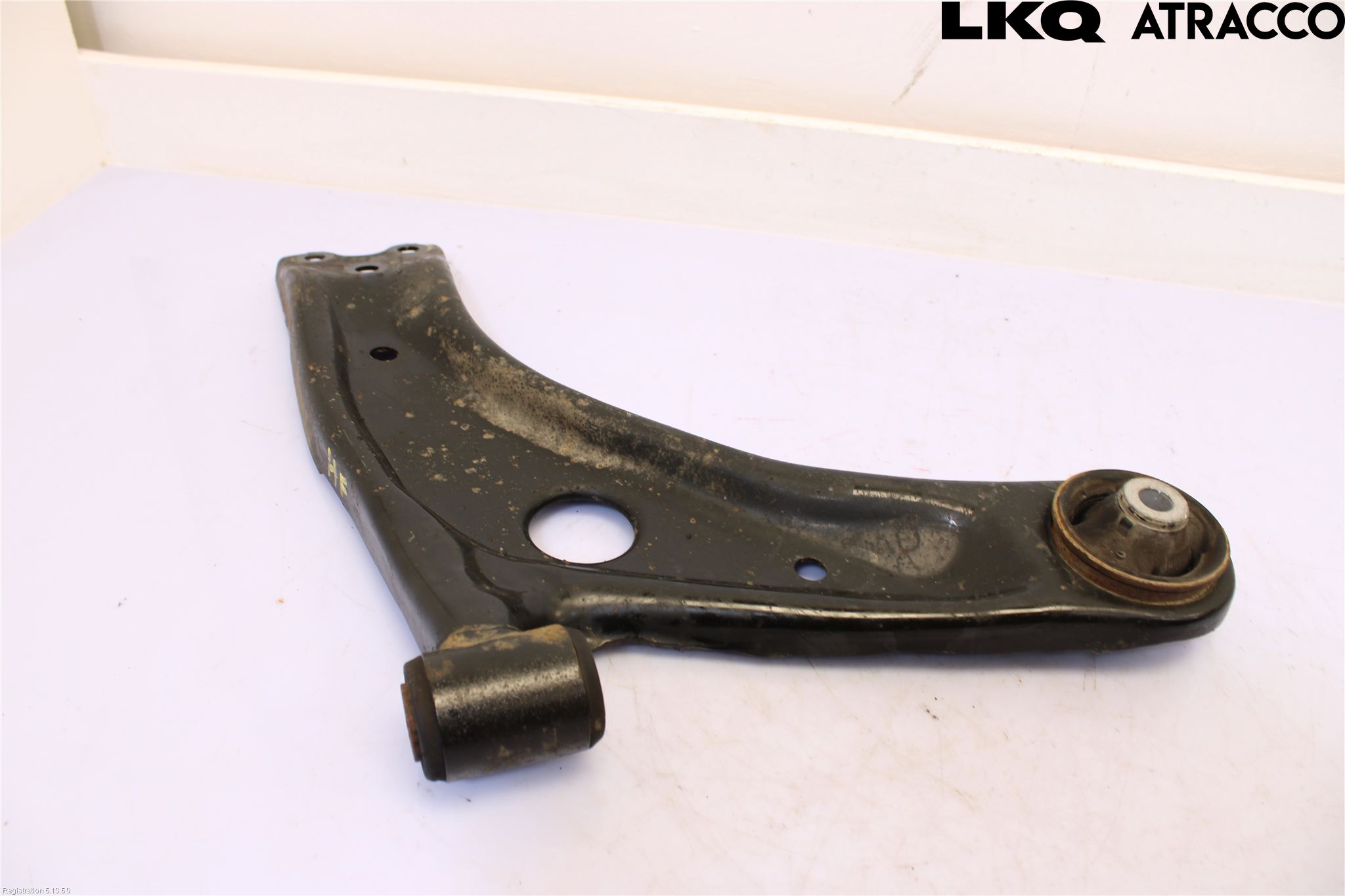 Toyota YARIS XP21 20- Bärarm Fram Undre Hö