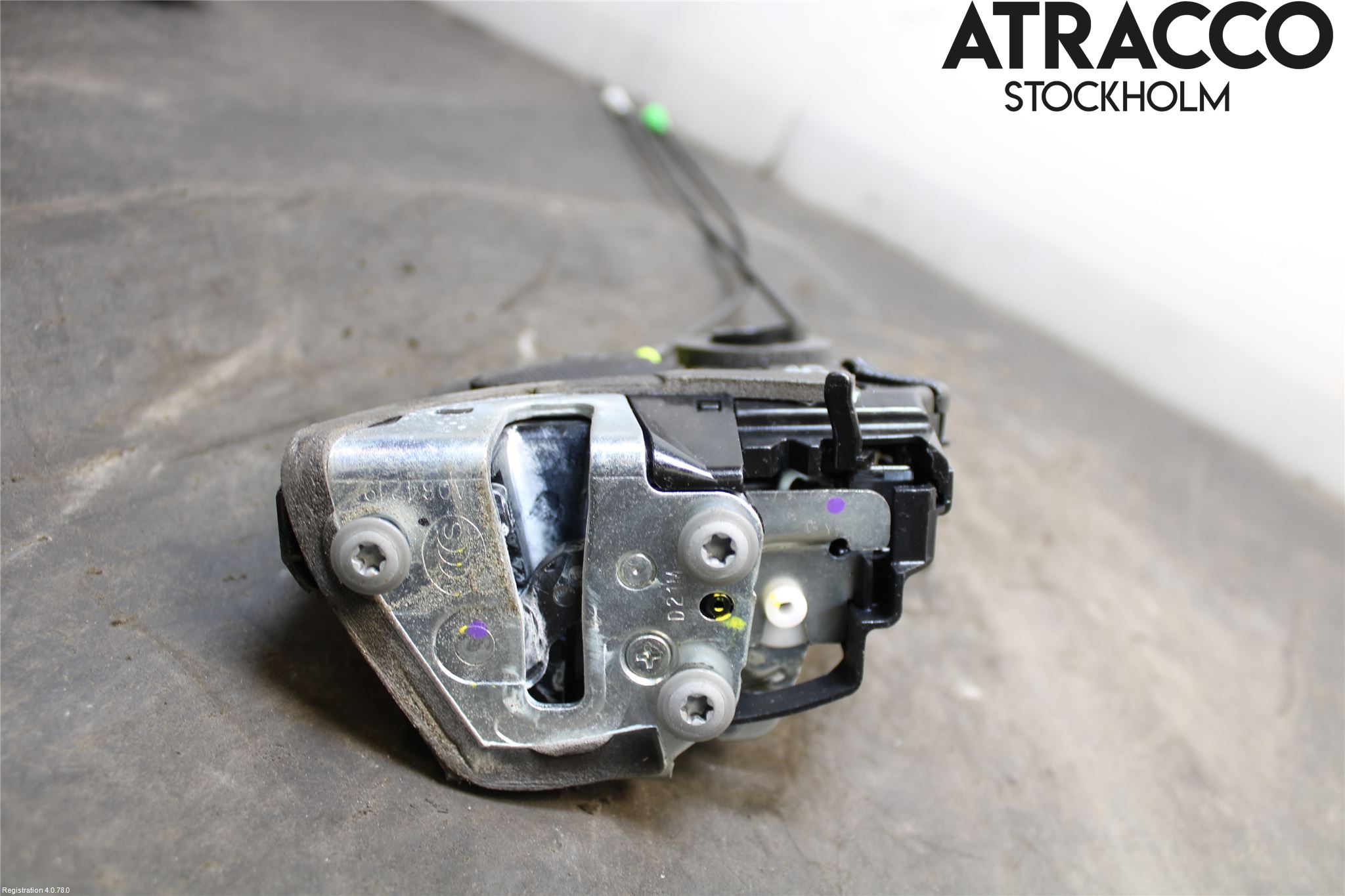 Toyota AURIS 13-19 Låskista-Dörrlås