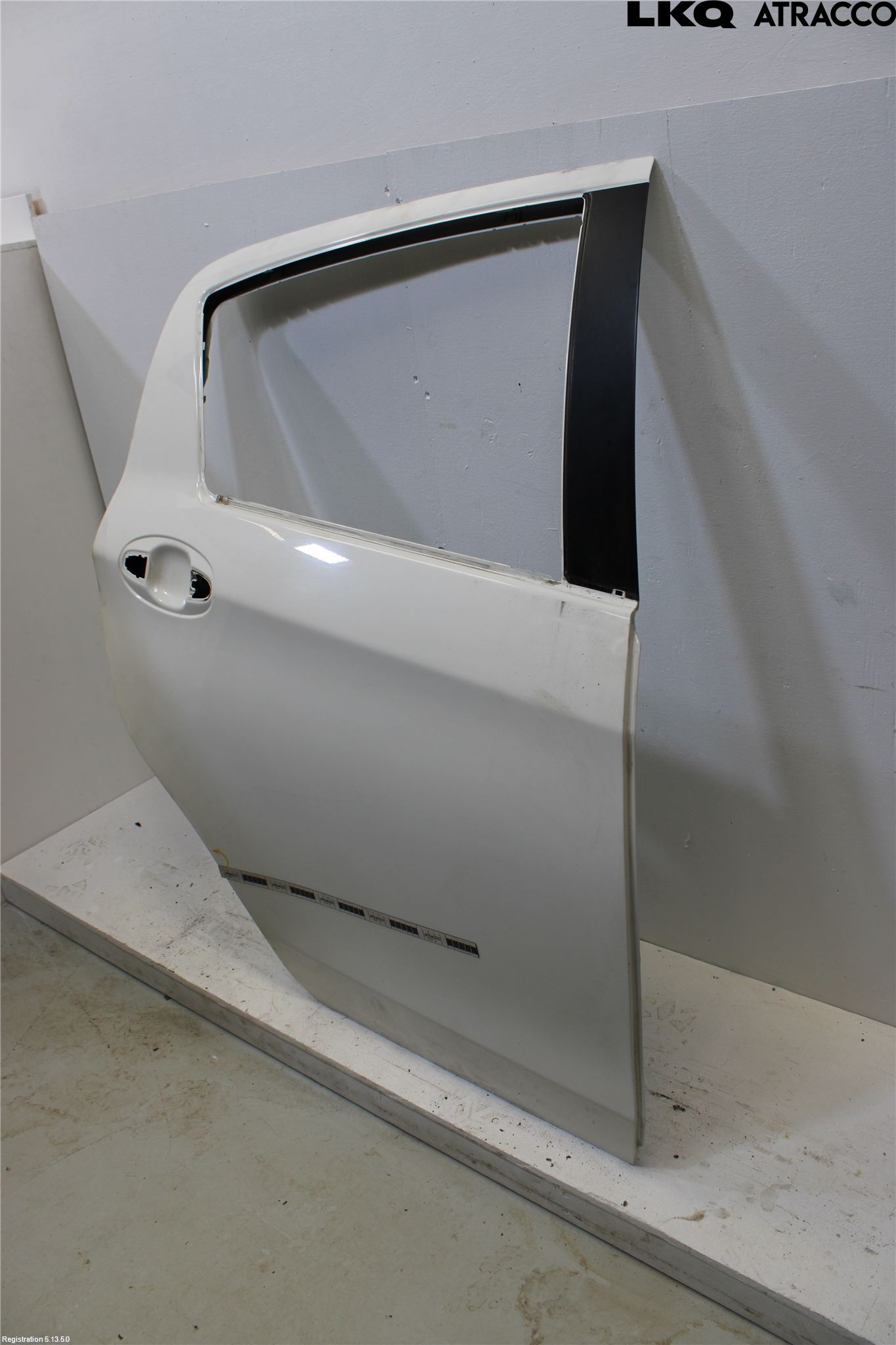 Toyota YARIS XP130 12-14 Dörr Bak Höger